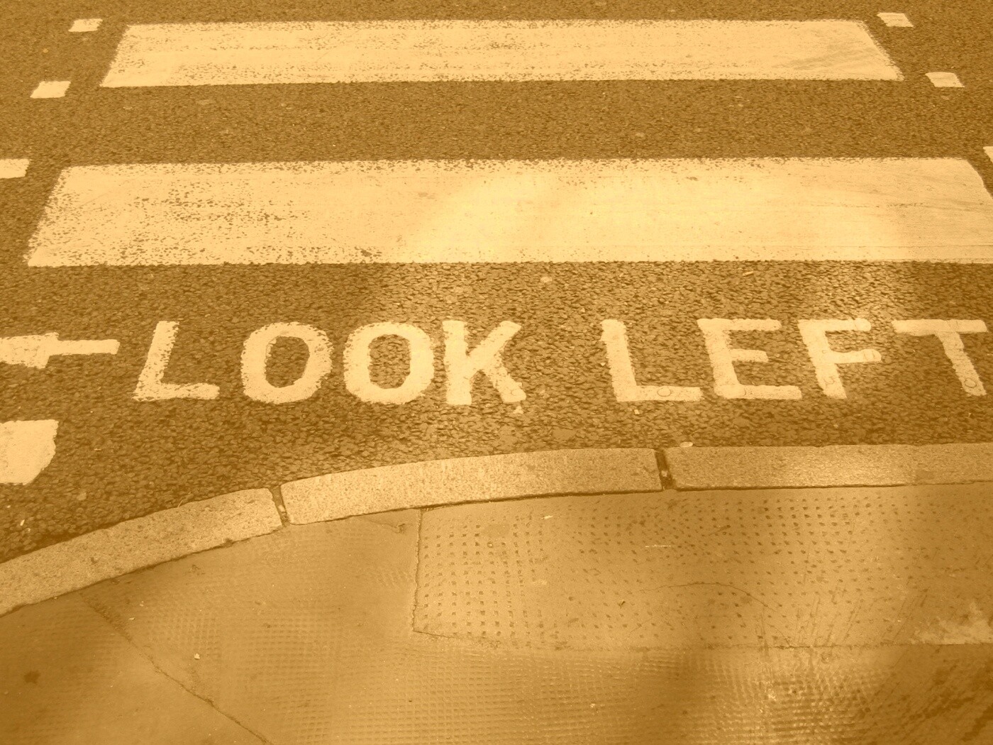 Посмотрите налево обои