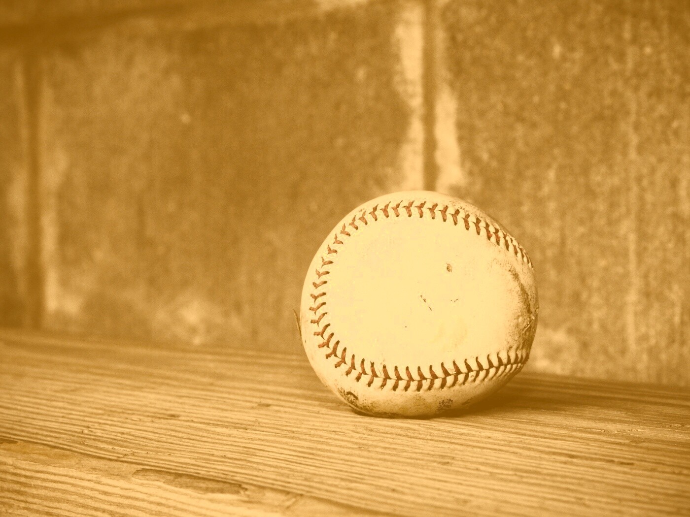 Старый бейсбольный мяч обои