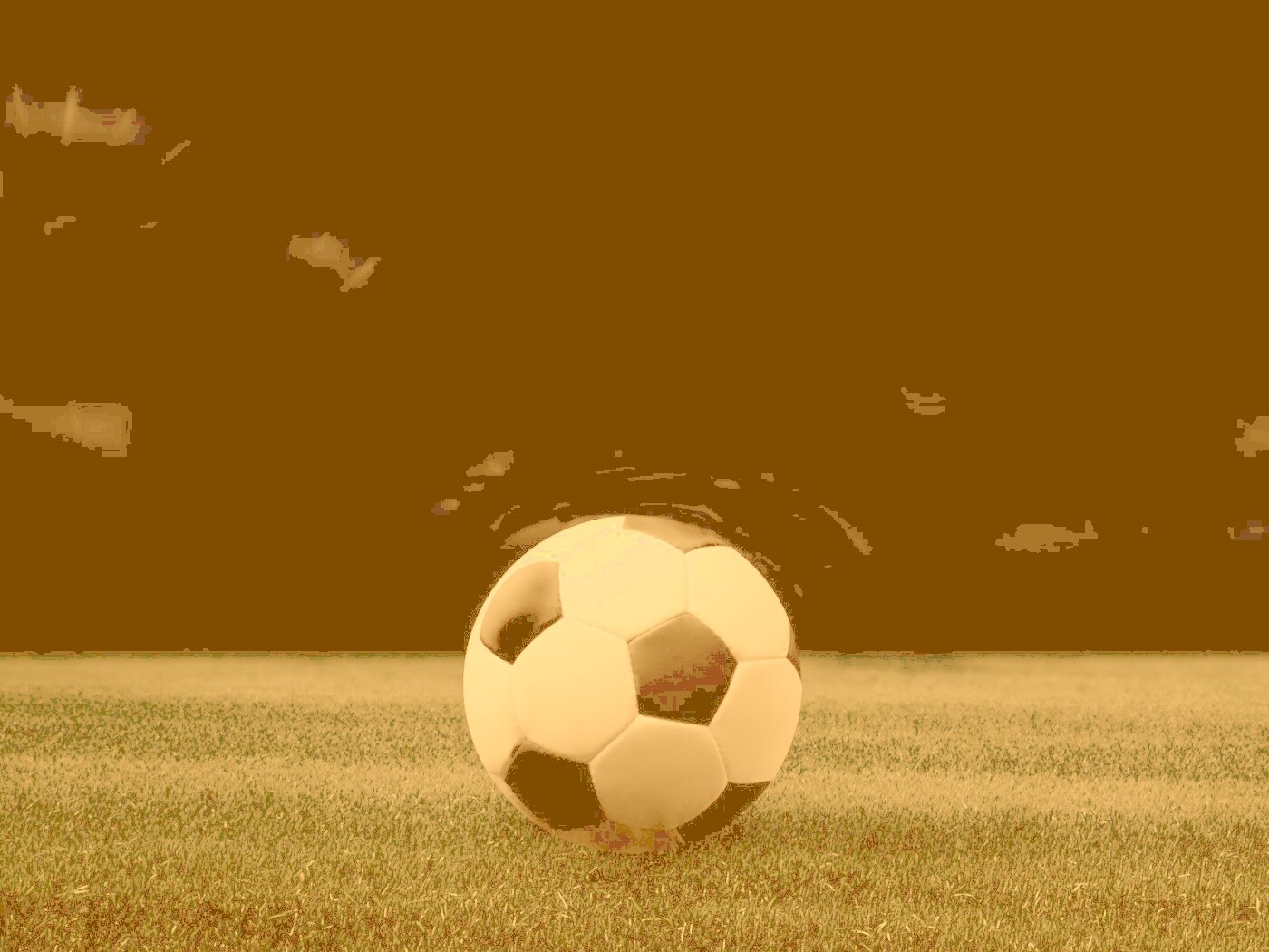 Футбольный мяч на темном поле обои