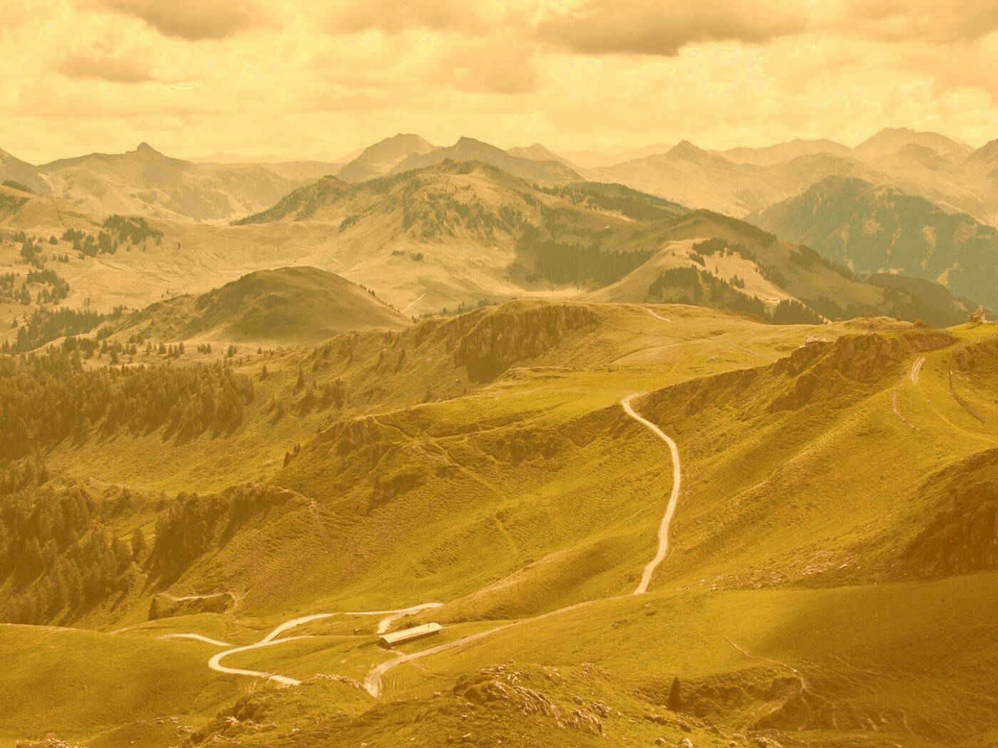 Извилистая горная дорога обои