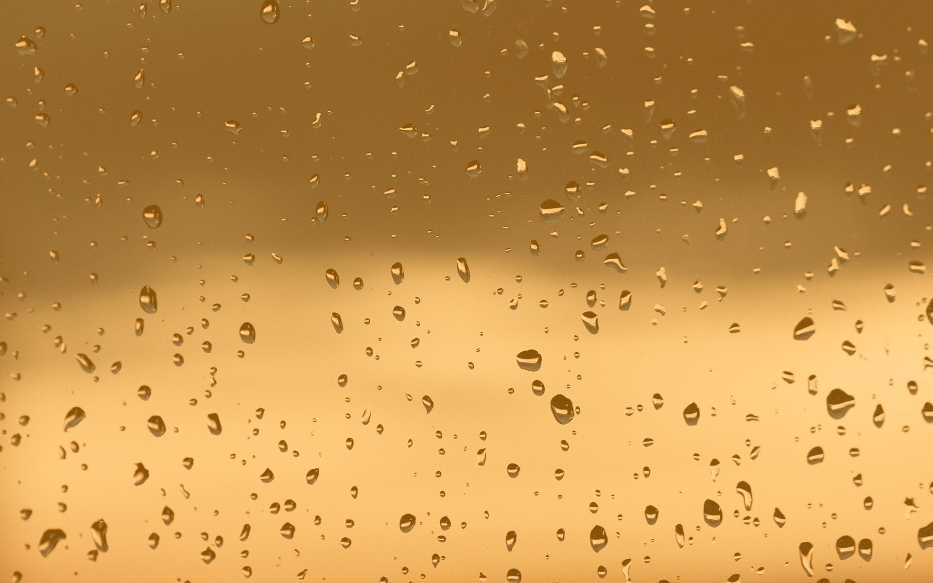 Капли на стекле обои