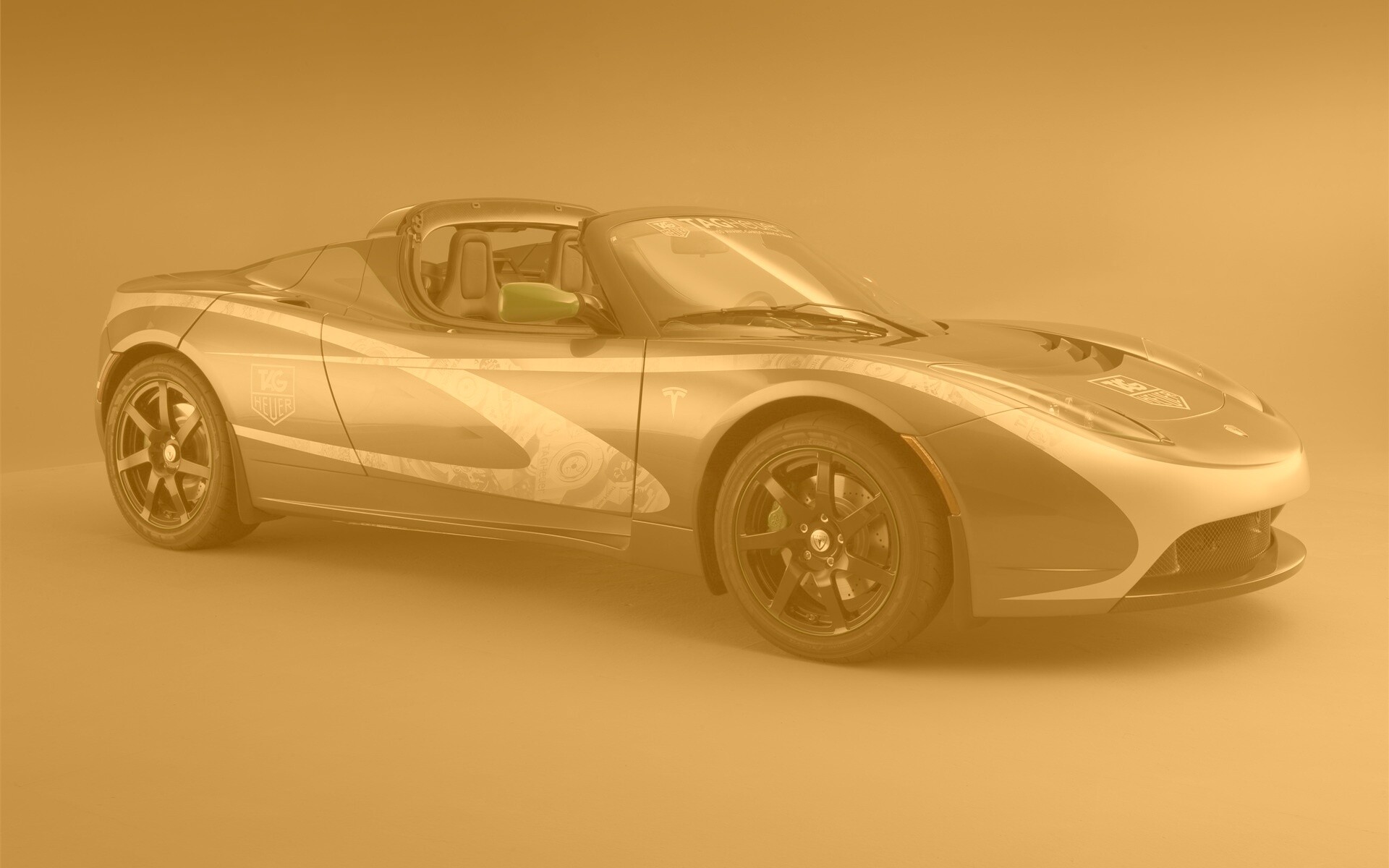 Tag Heuer Tesla Roadster обои