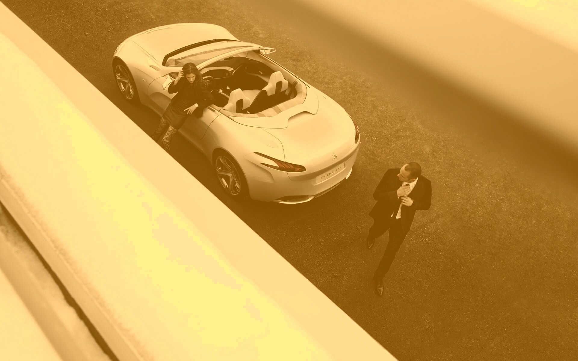 Пара у кабриолета Пежо обои