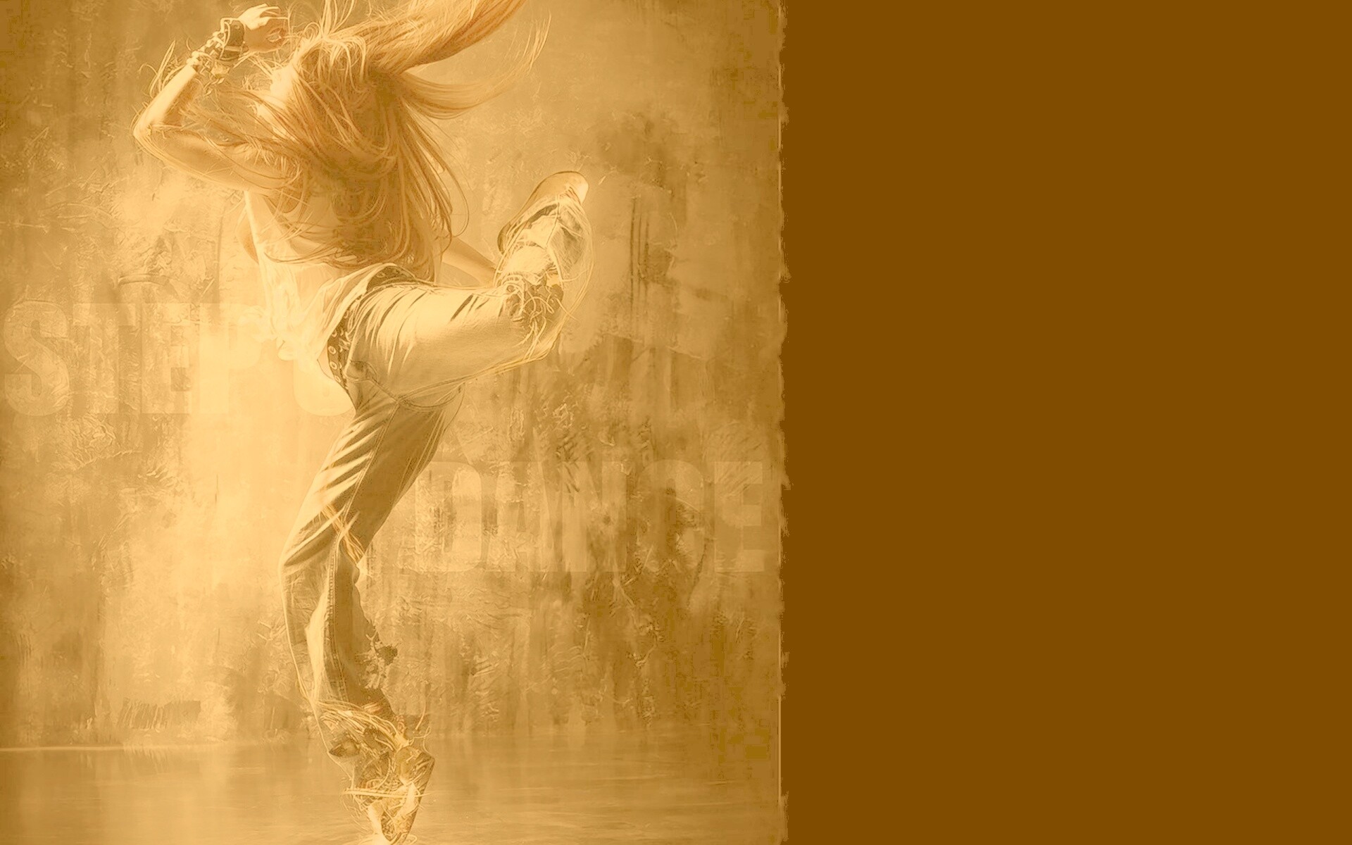 Девушка в диком танце обои