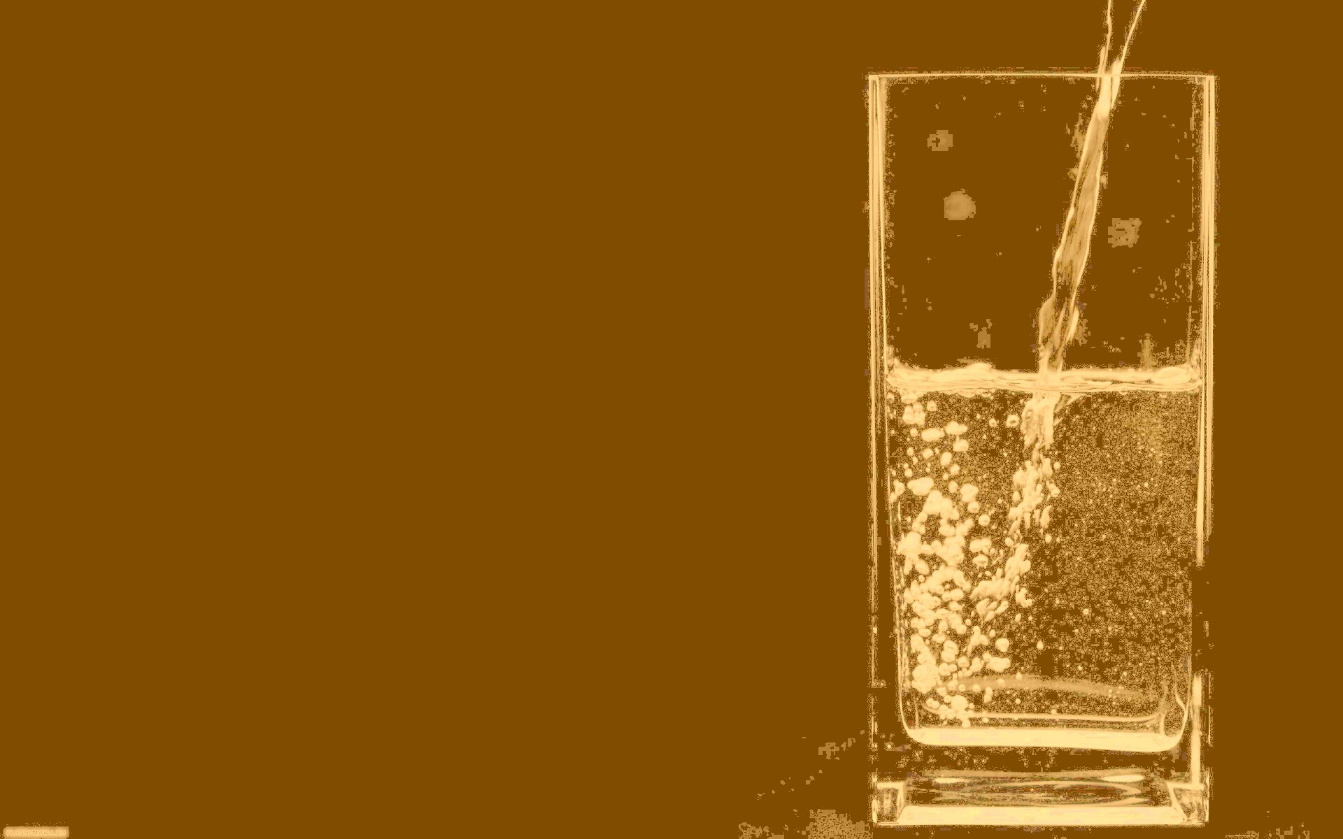 Вода в стакане обои