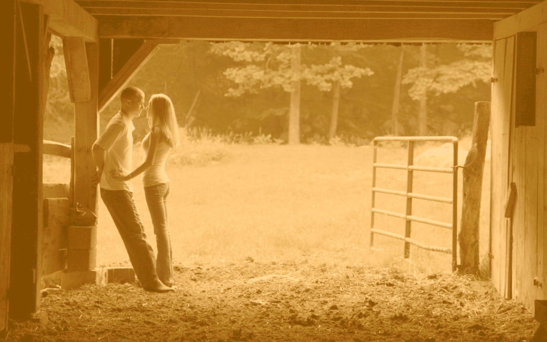 Любовь на природе обои