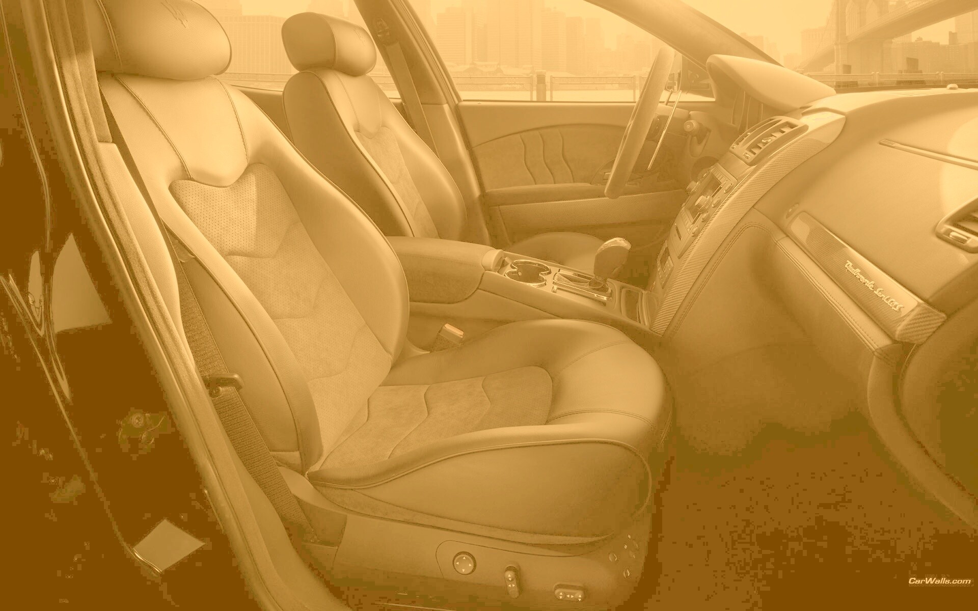 Салон мазерати quattroporte обои