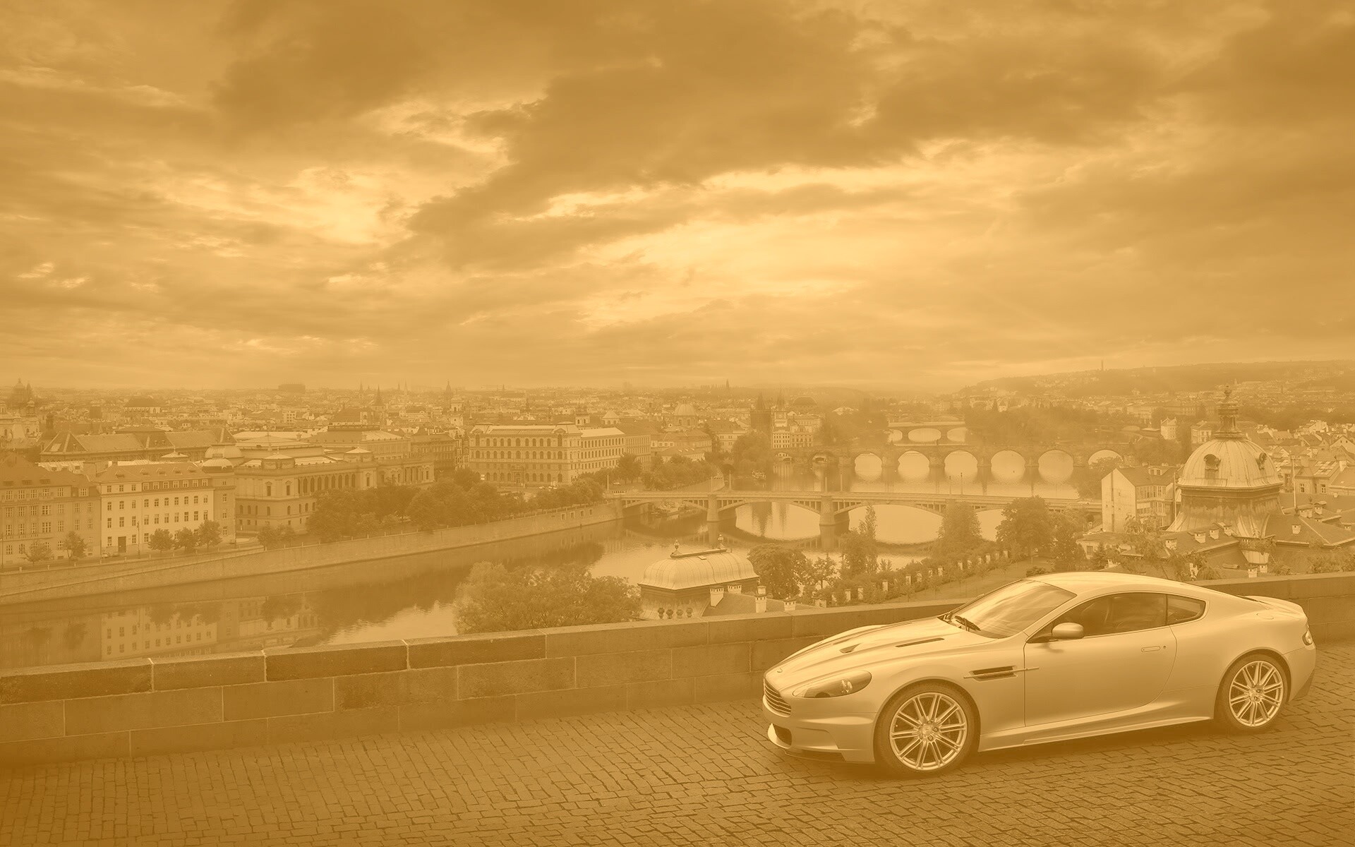 Aston Martin в городе обои