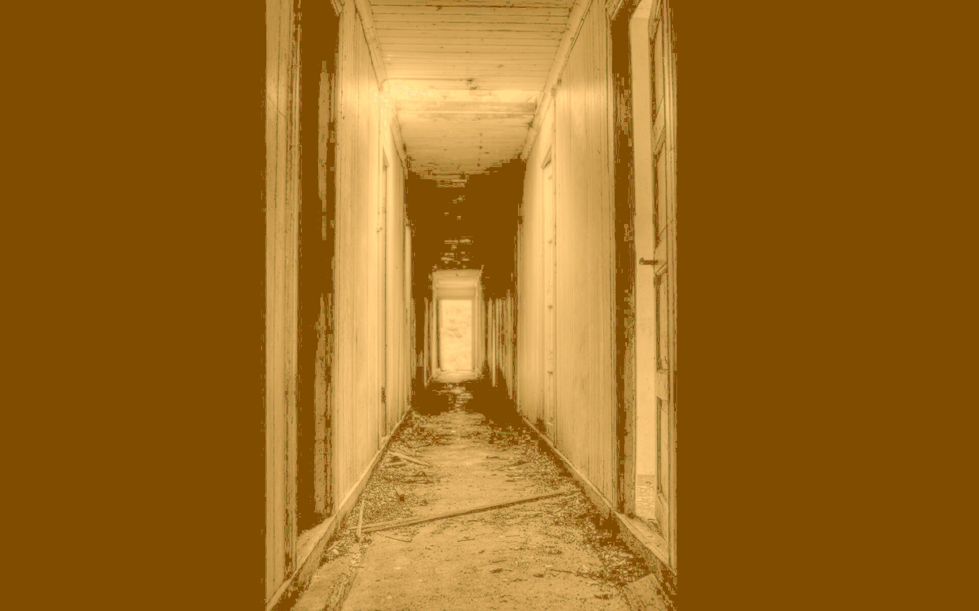 Страшный коридор обои