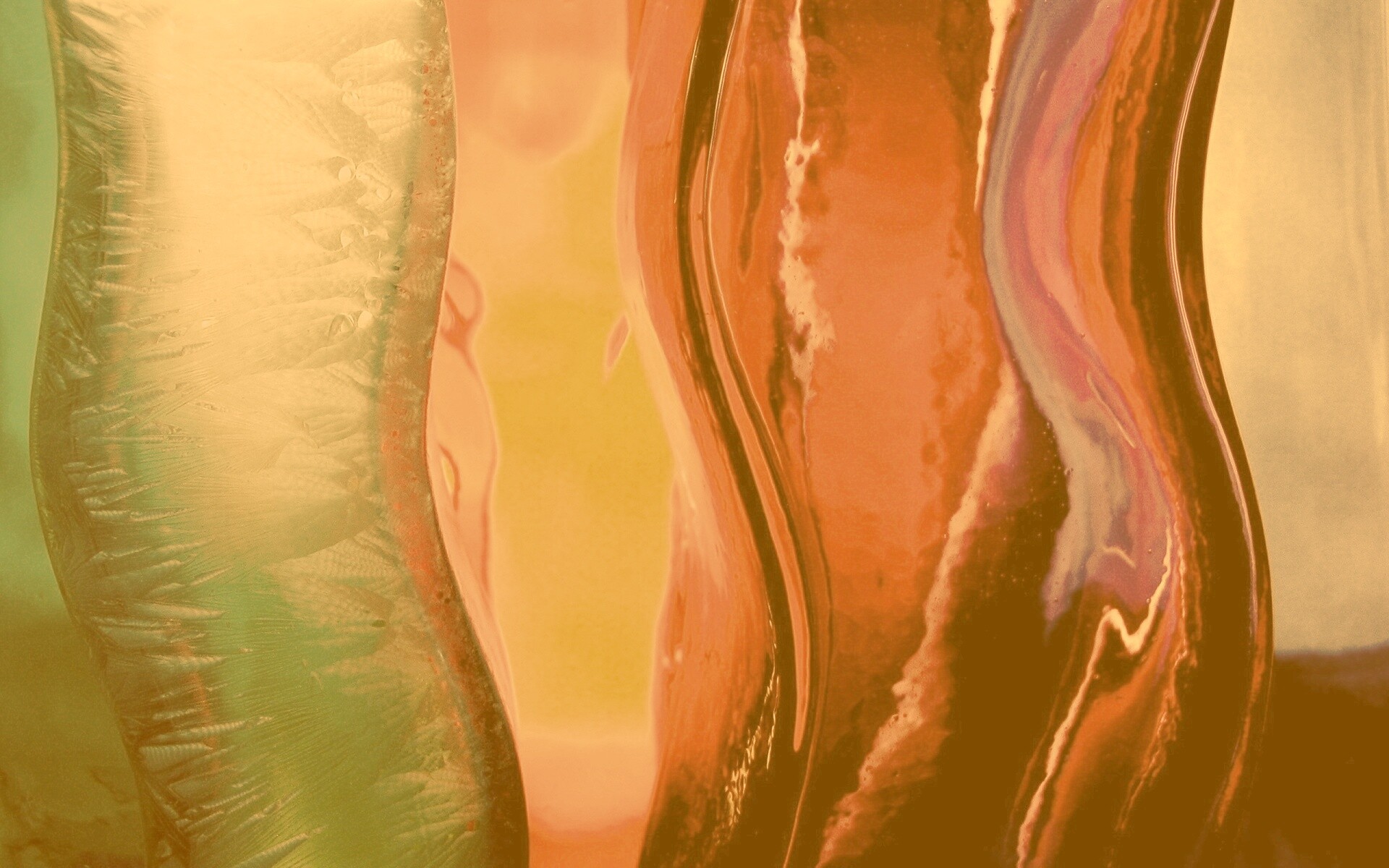 Цветные линии на стекле обои