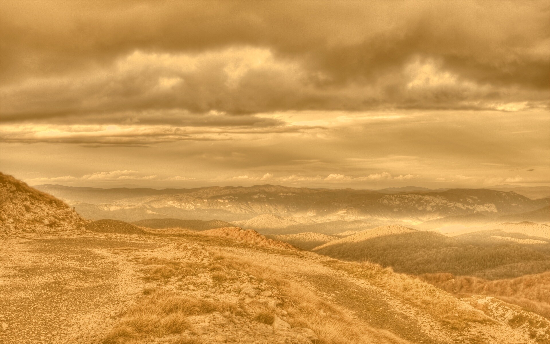 Горы в HDR обои