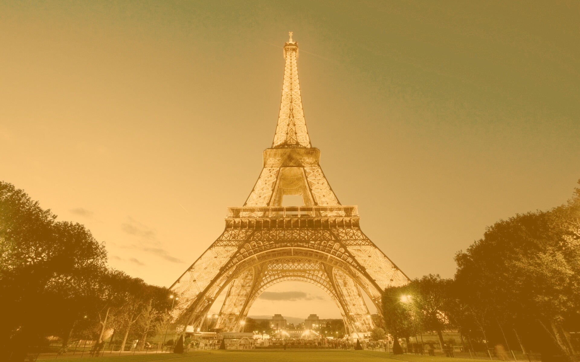 Светящаяся эйфелева башня обои