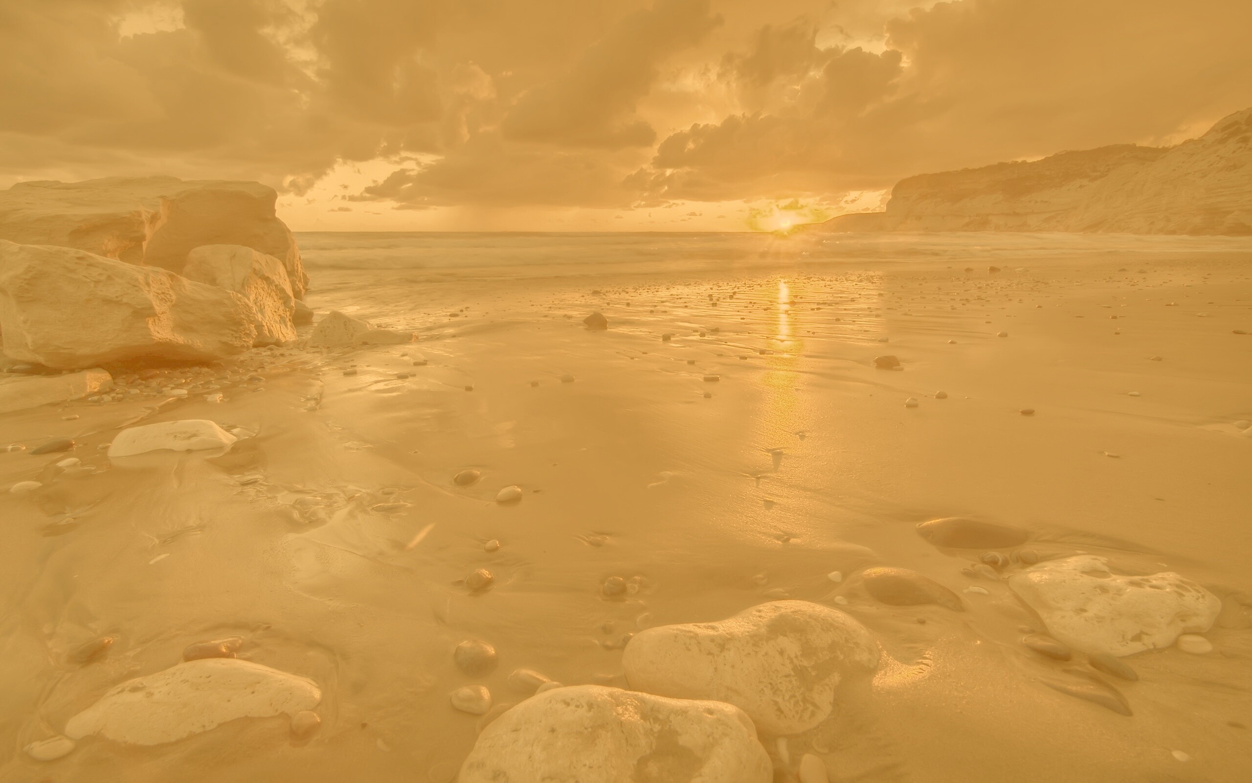 Закат солнца на пляже обои