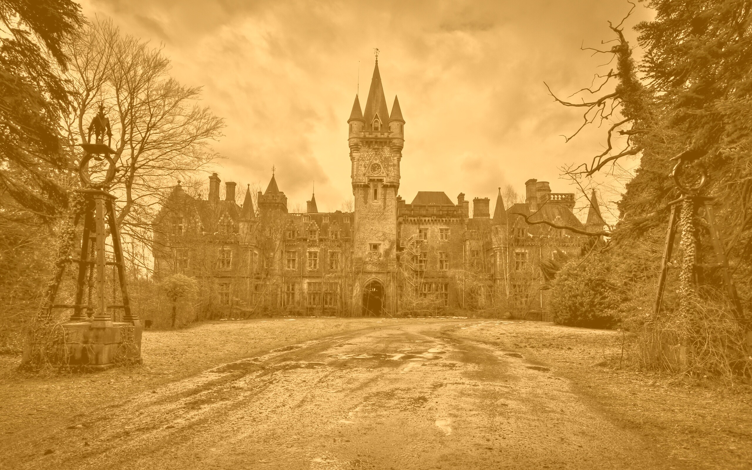 Разрушающийся замок обои