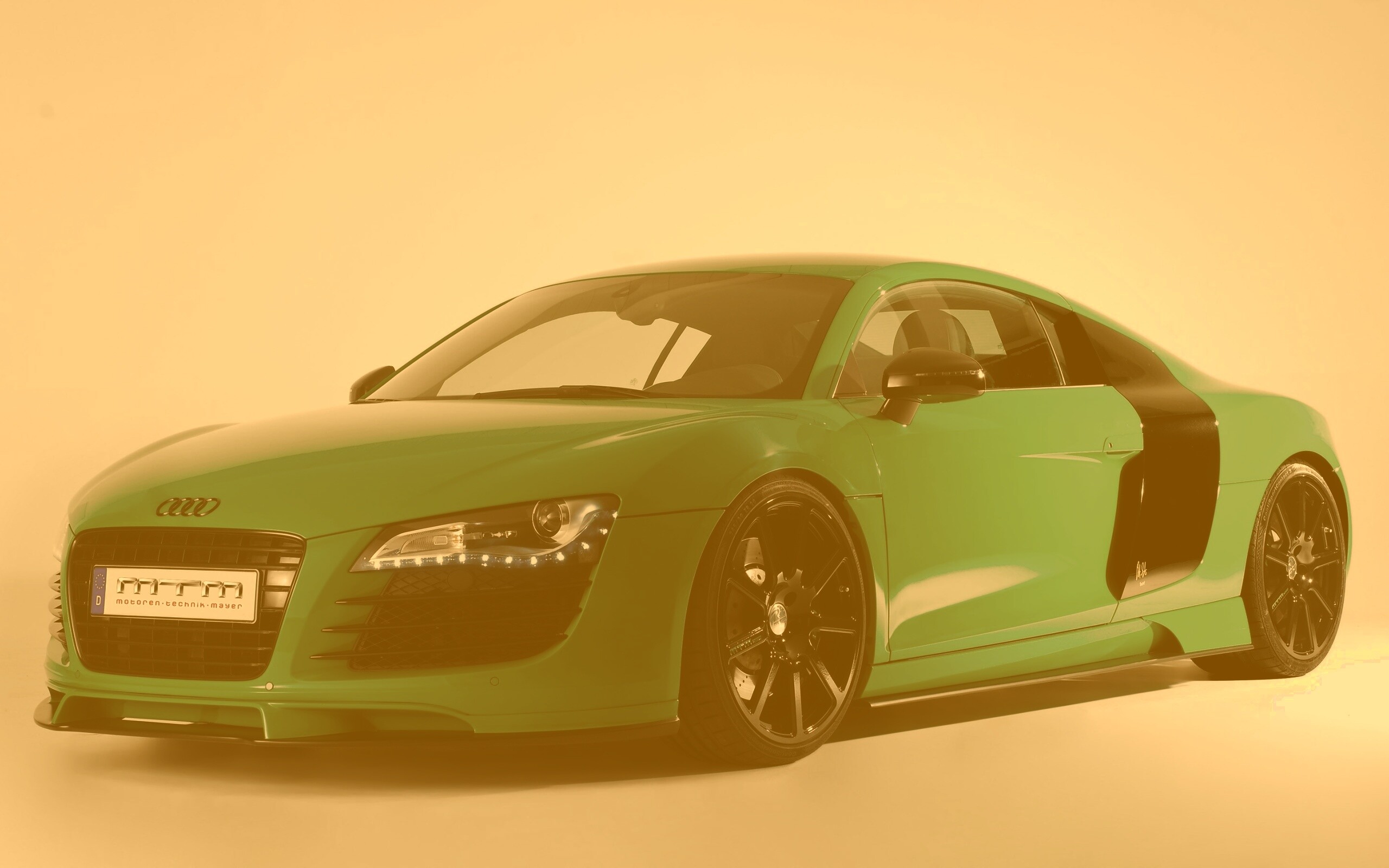 Зелёный спорткар Ауди РС8 обои
