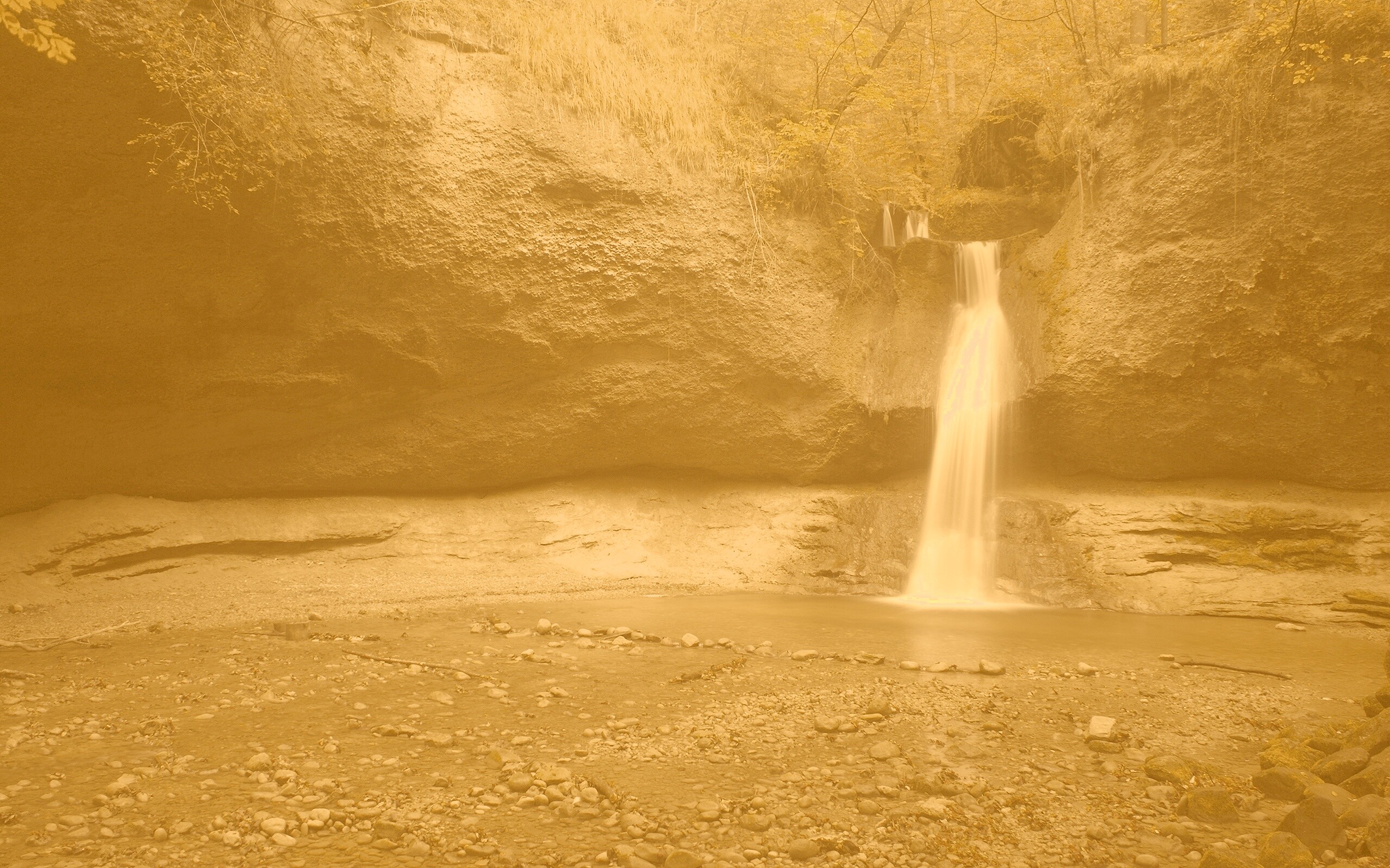 Водопад в Швейцарии обои