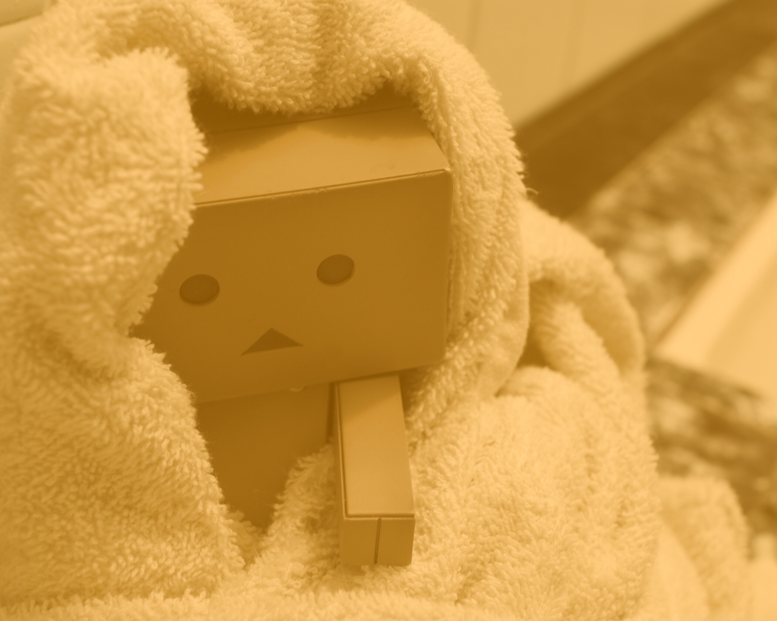 Yotsubato Danbo в полотенце обои