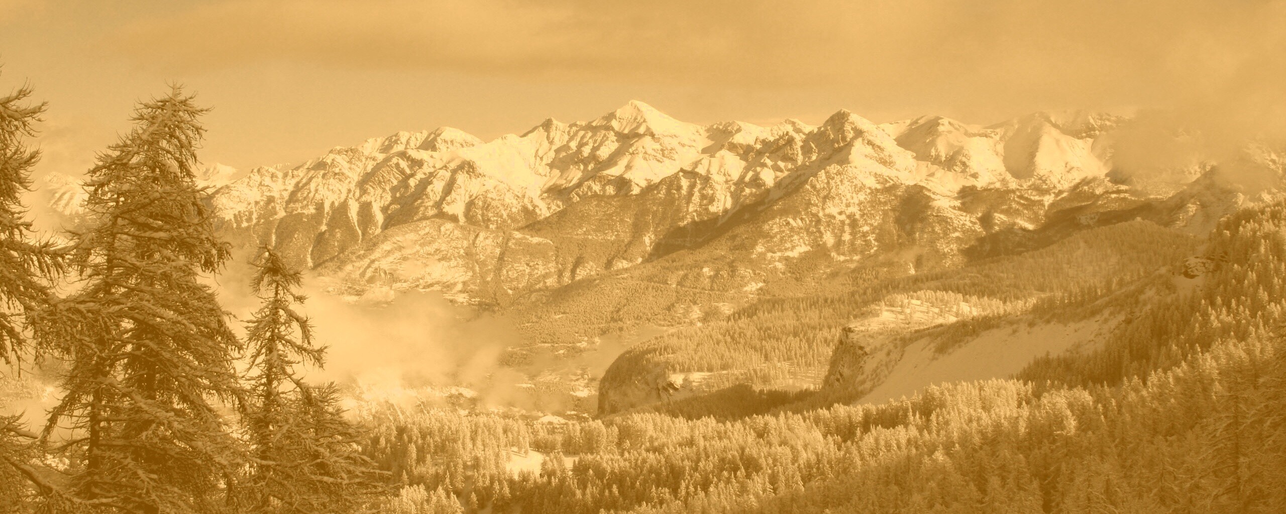 Горный пейзаж обои