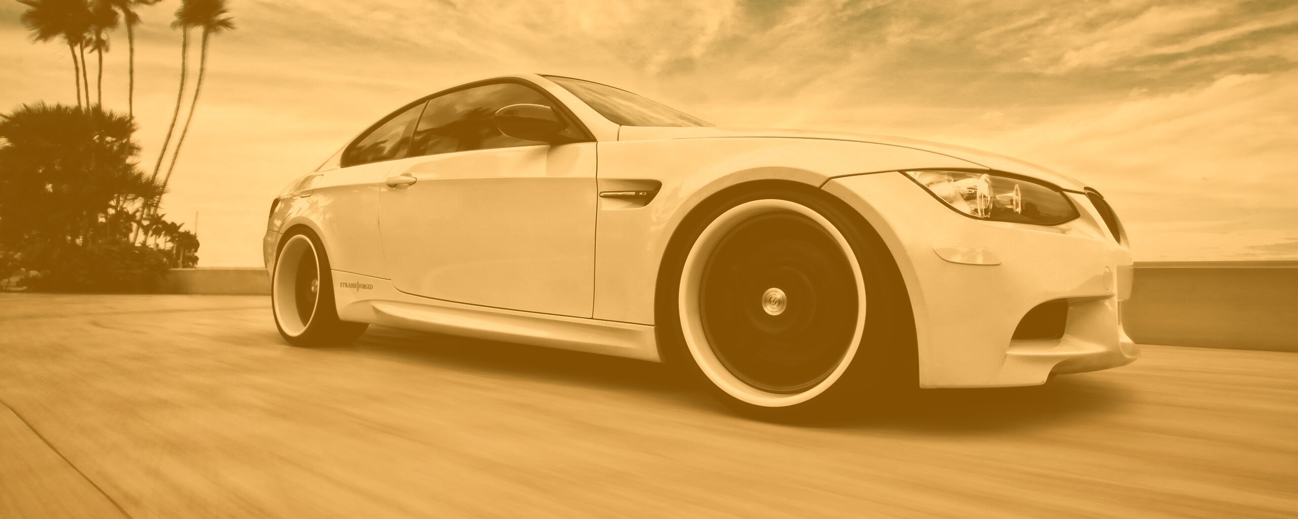 Белый БМВ обои