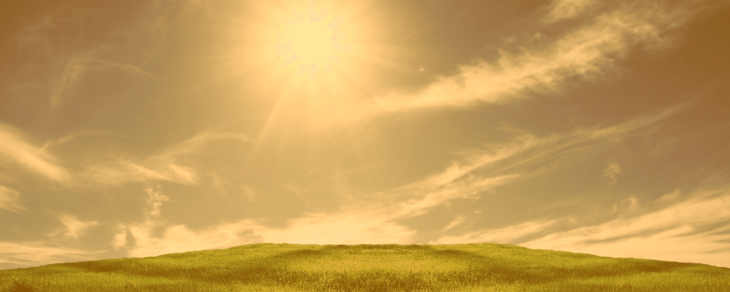 Солнце над холмом обои