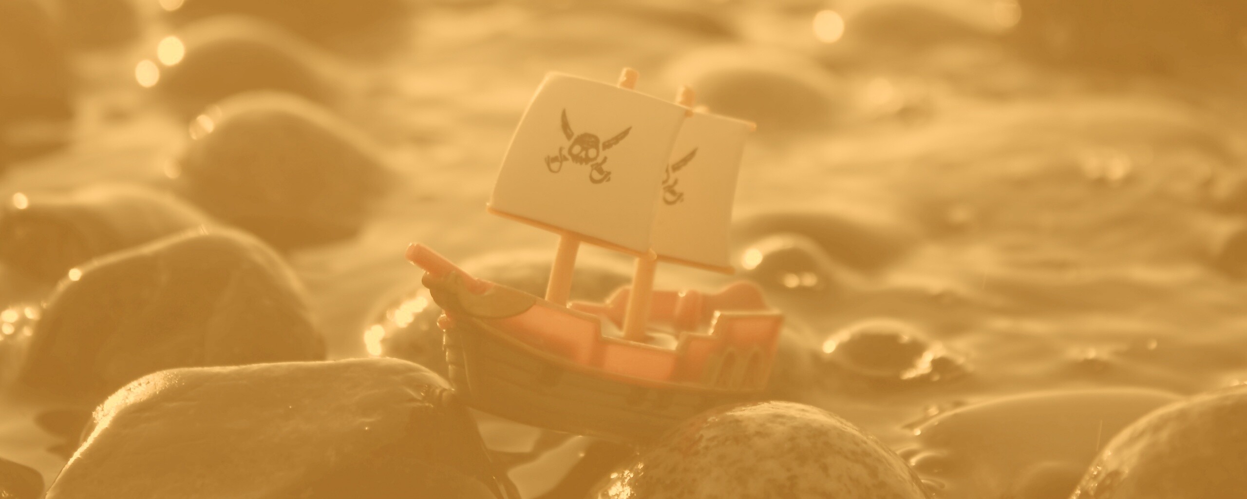 Пиратский корабль на мели обои