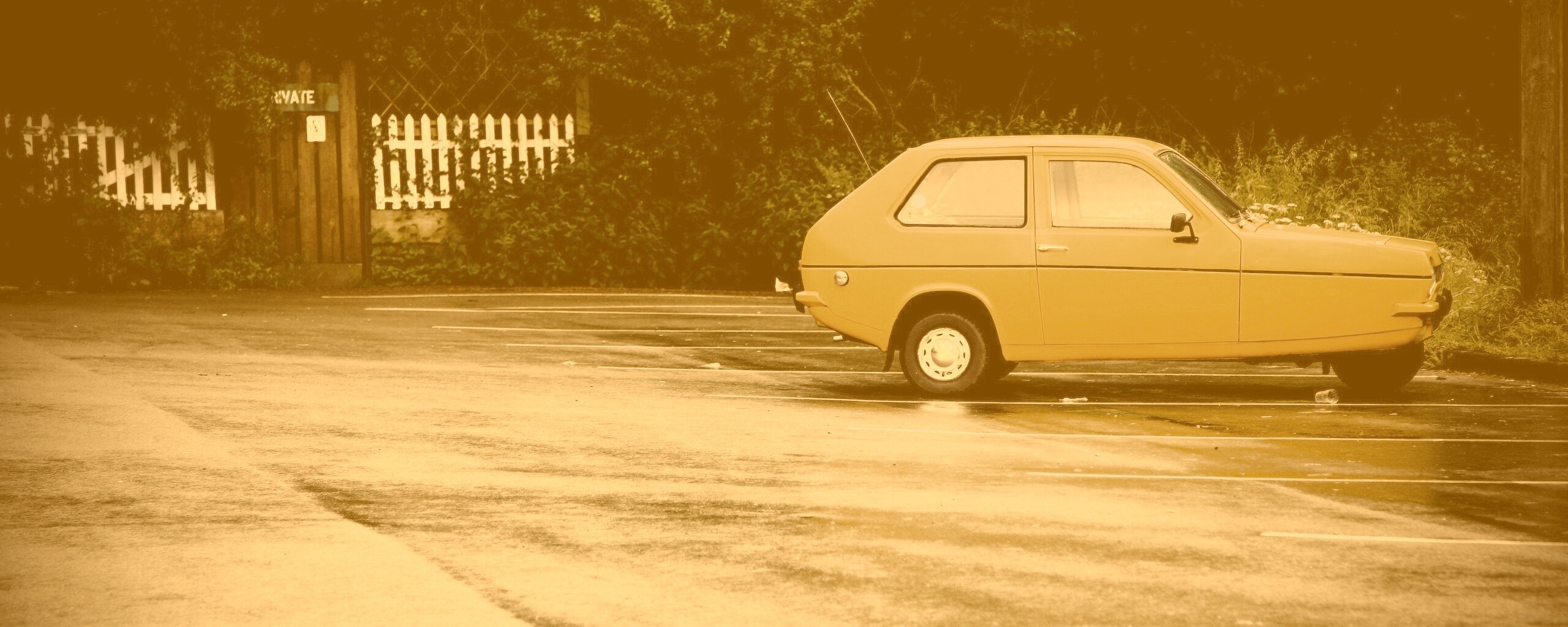 Трёхколёсный ретро автомобиль обои