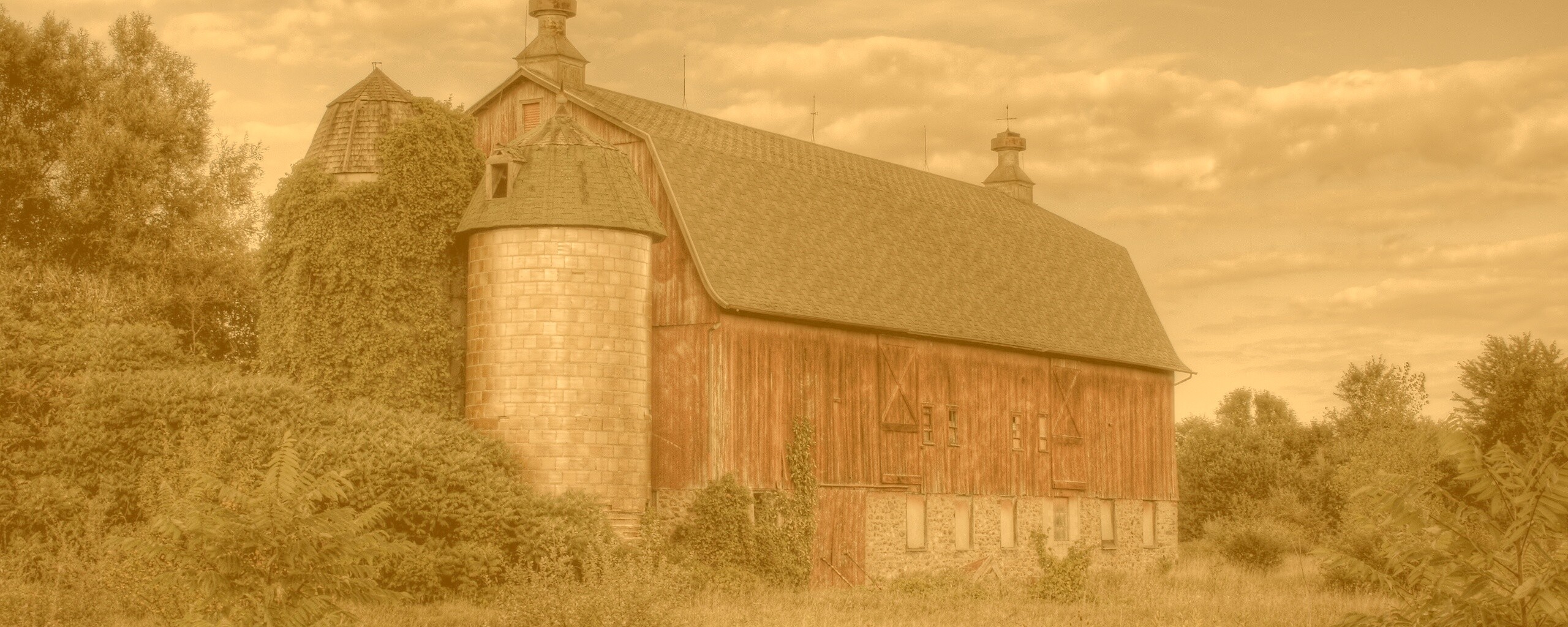 Старый красный амбар обои