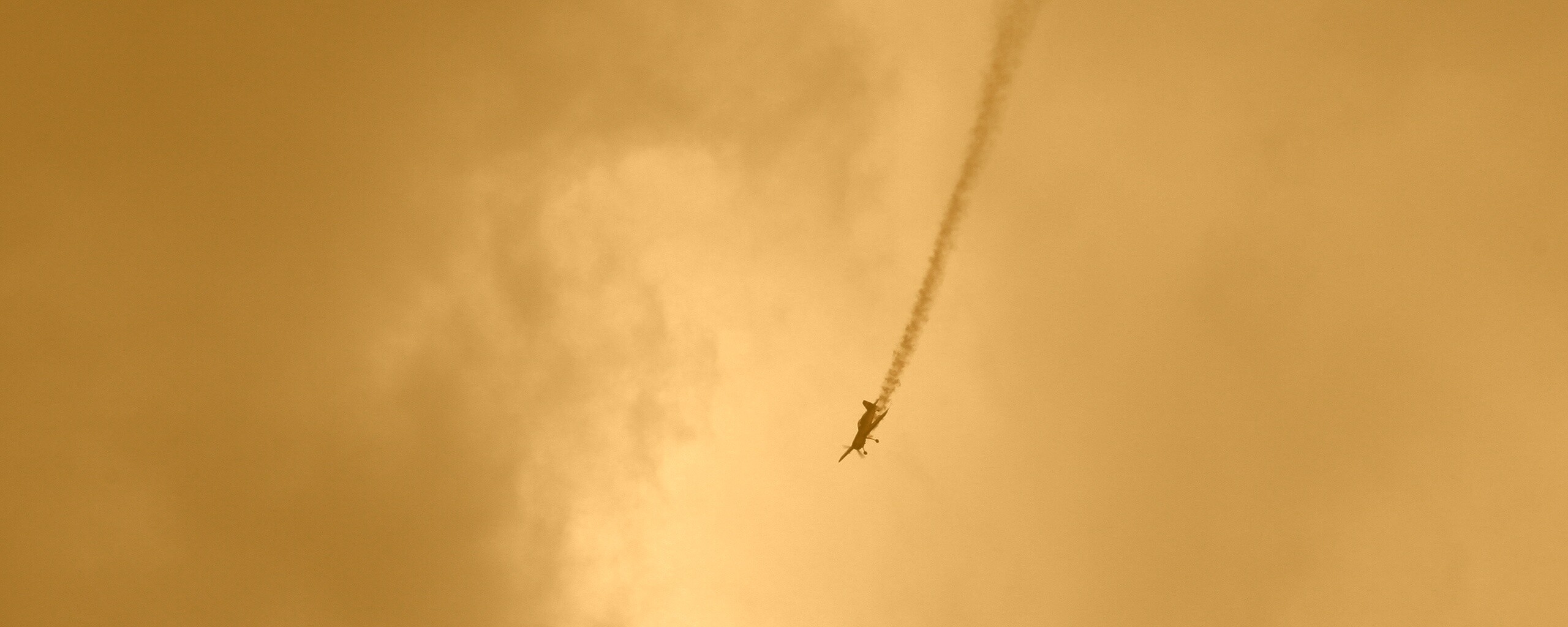 Падающий самолёт обои