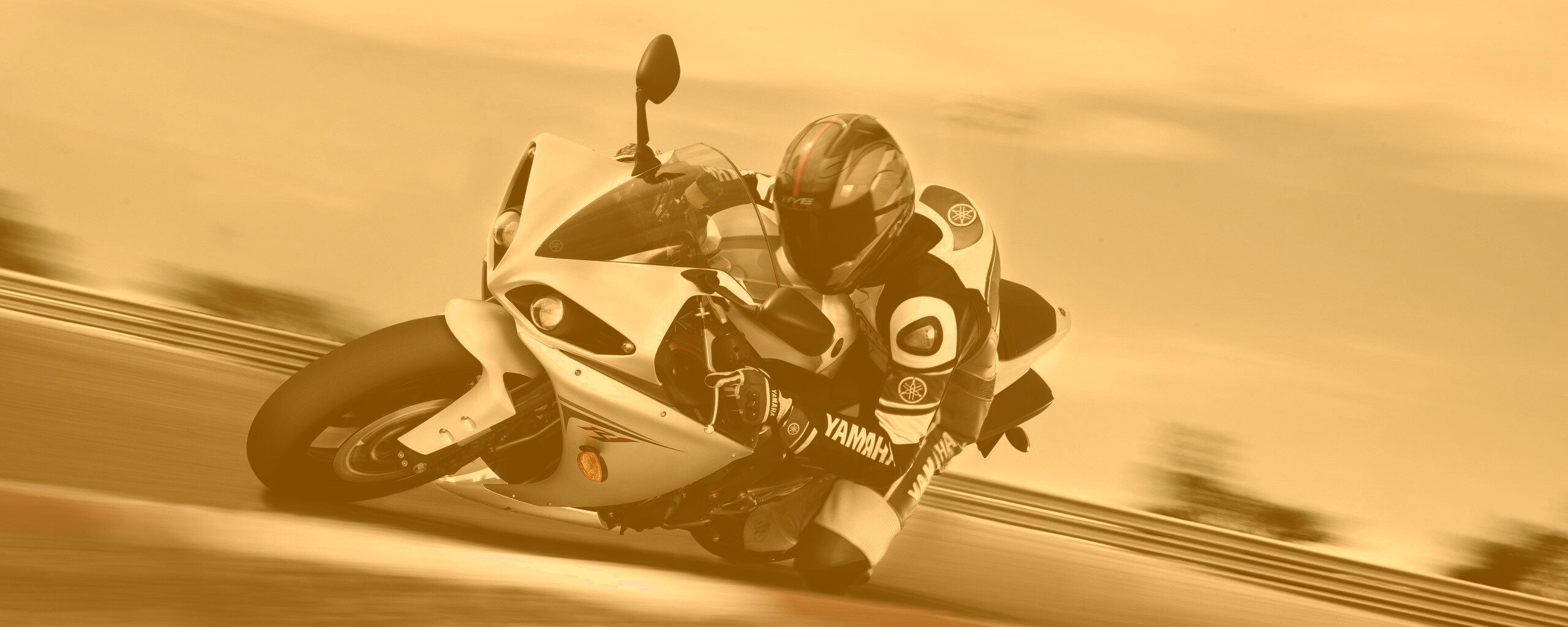 Человек на мотоцикле обои