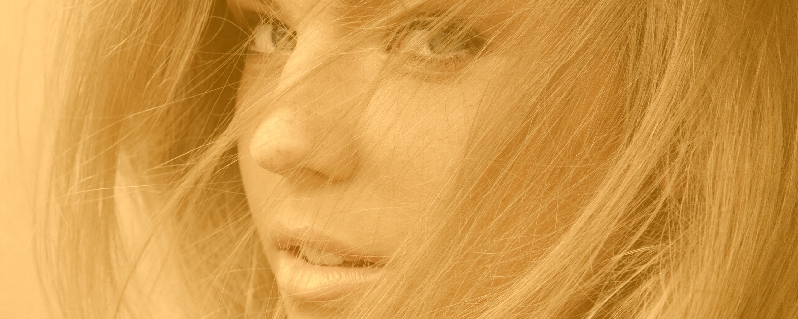 Завораживающий взгляд обои