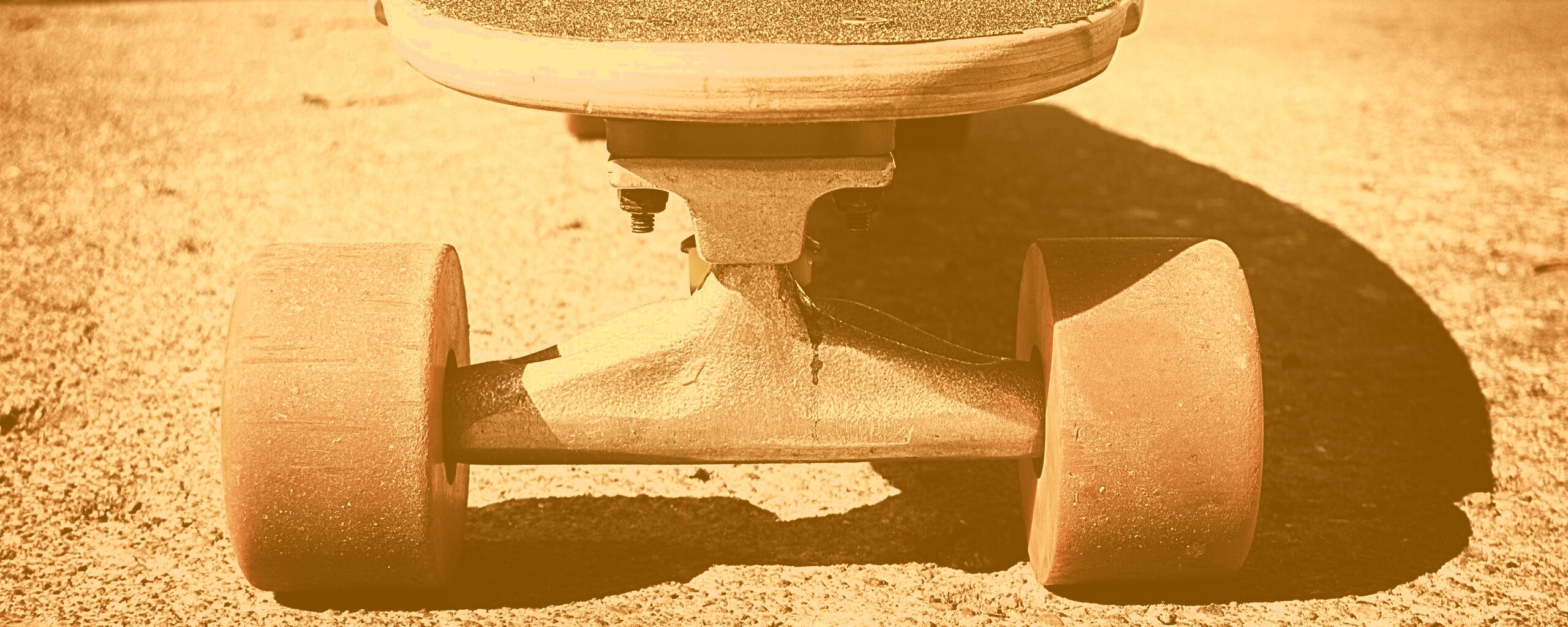 Скейтборд на солнце обои