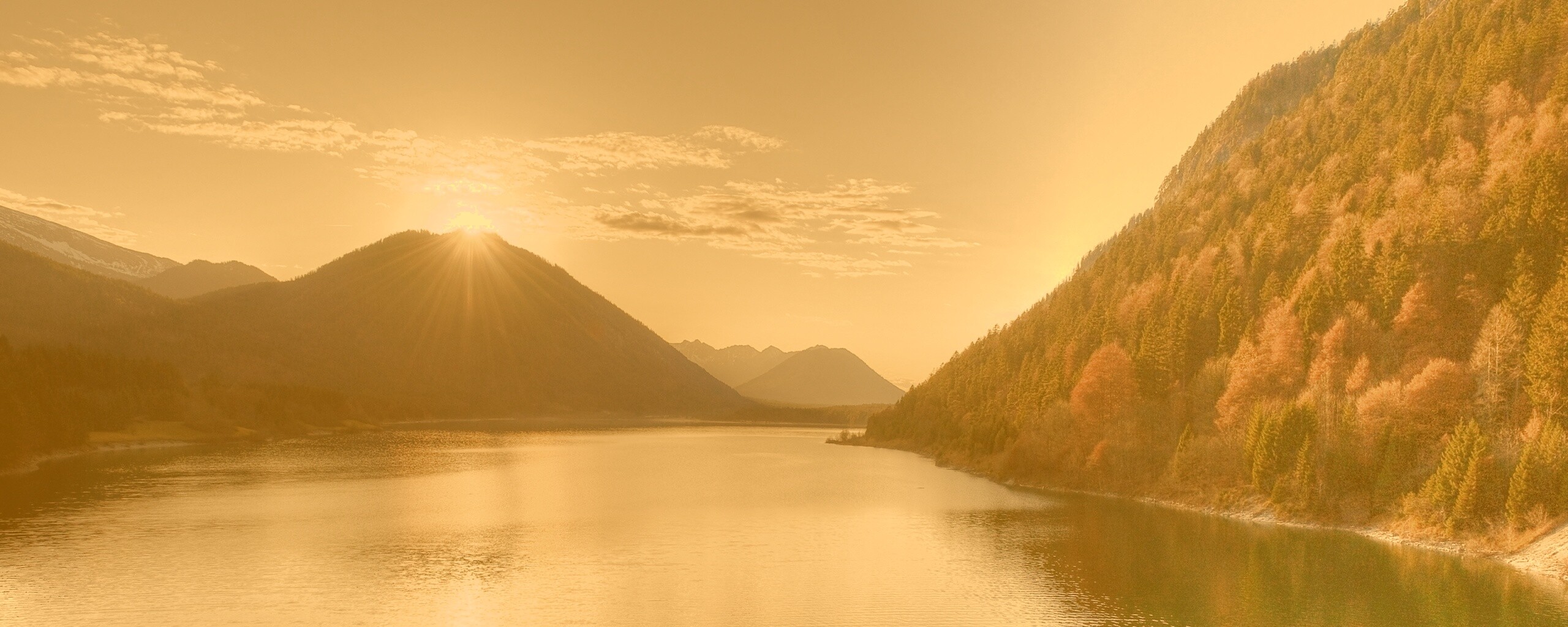 Закат в горах обои