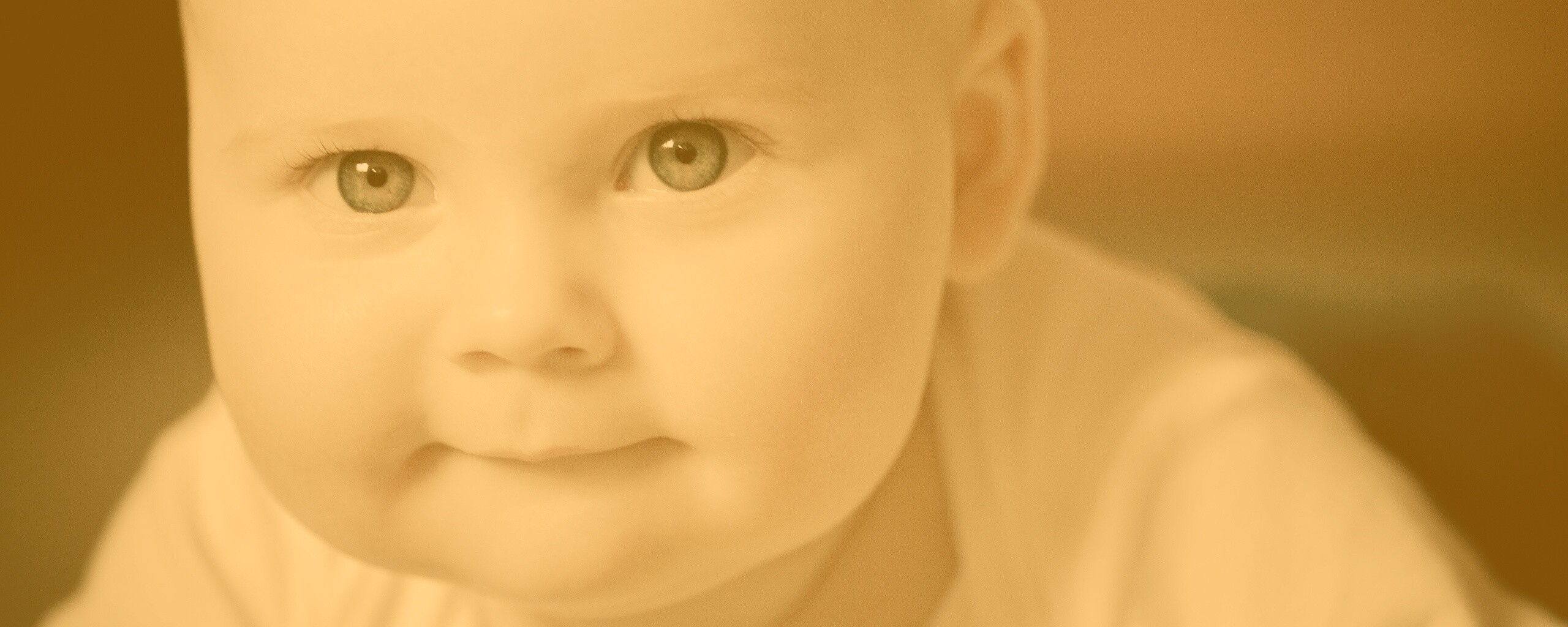 Прелестное дитя обои