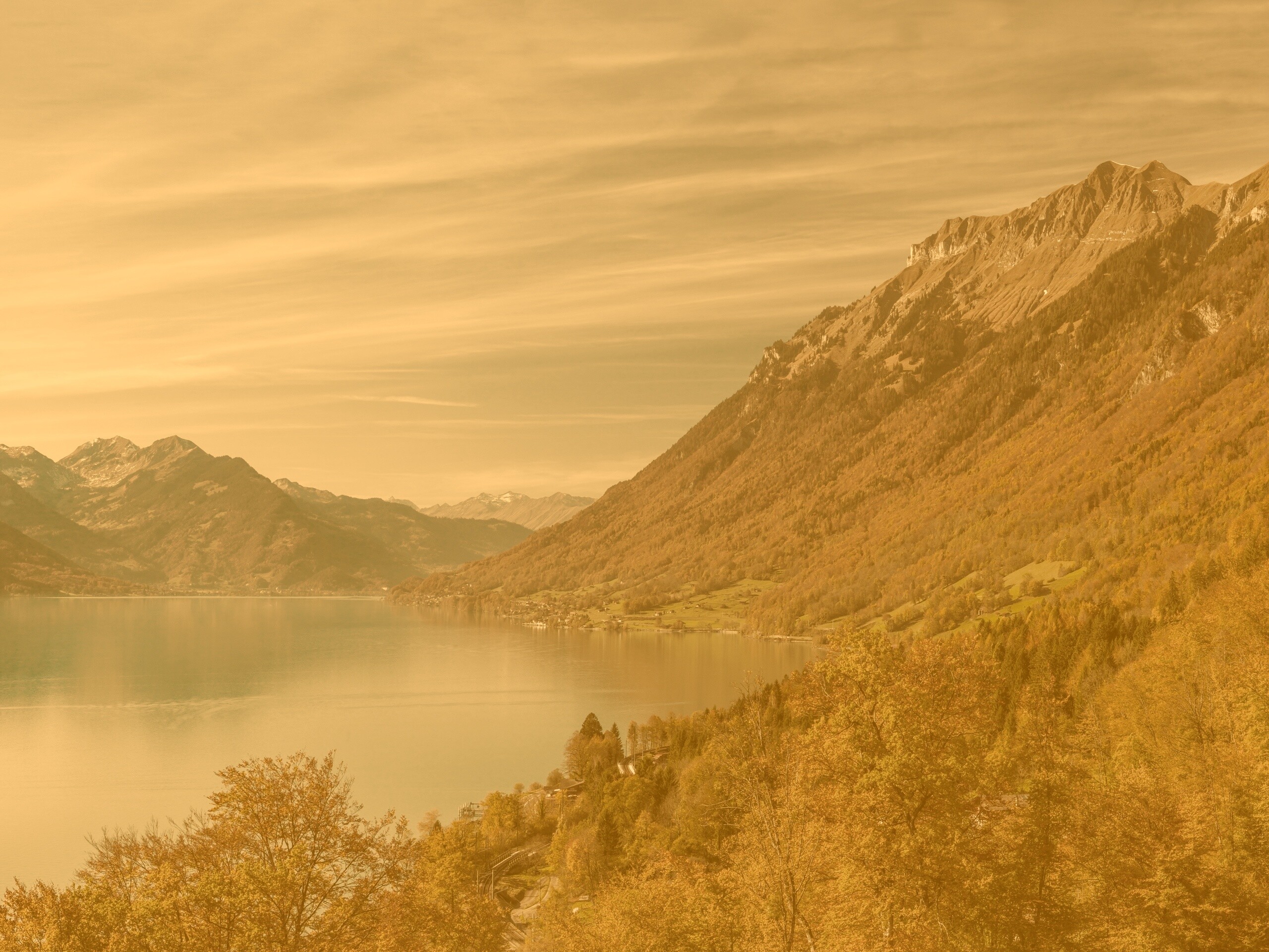 Горное озеро обои