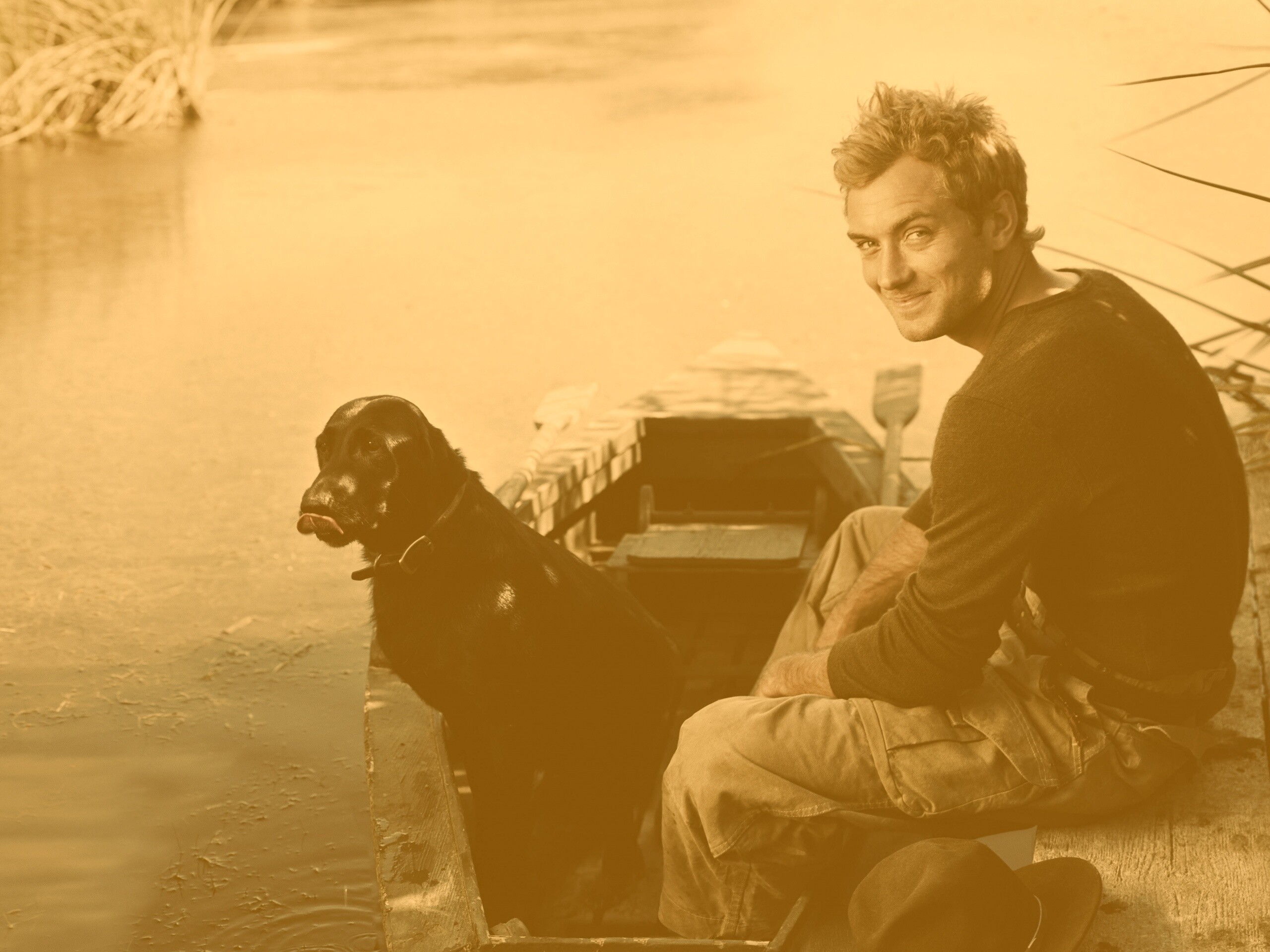 Джуд Лоу на лодке обои