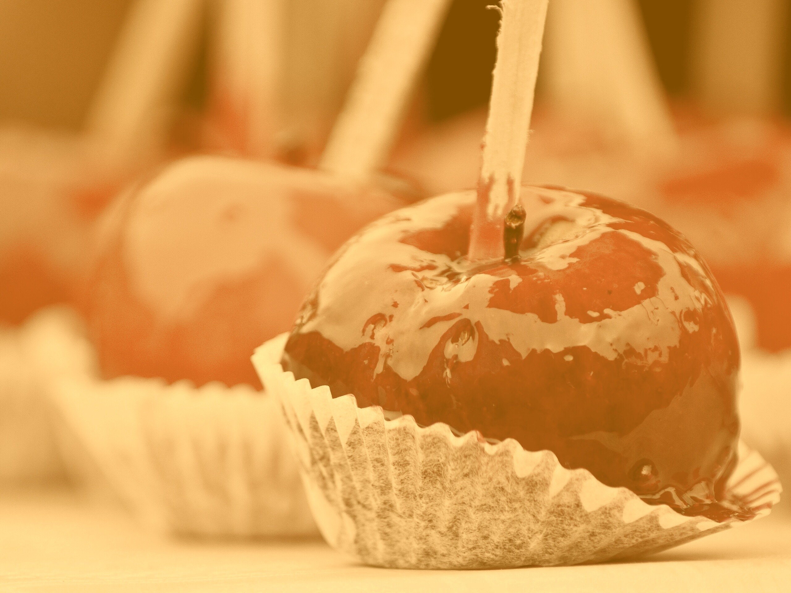 Яблочко в карамели обои