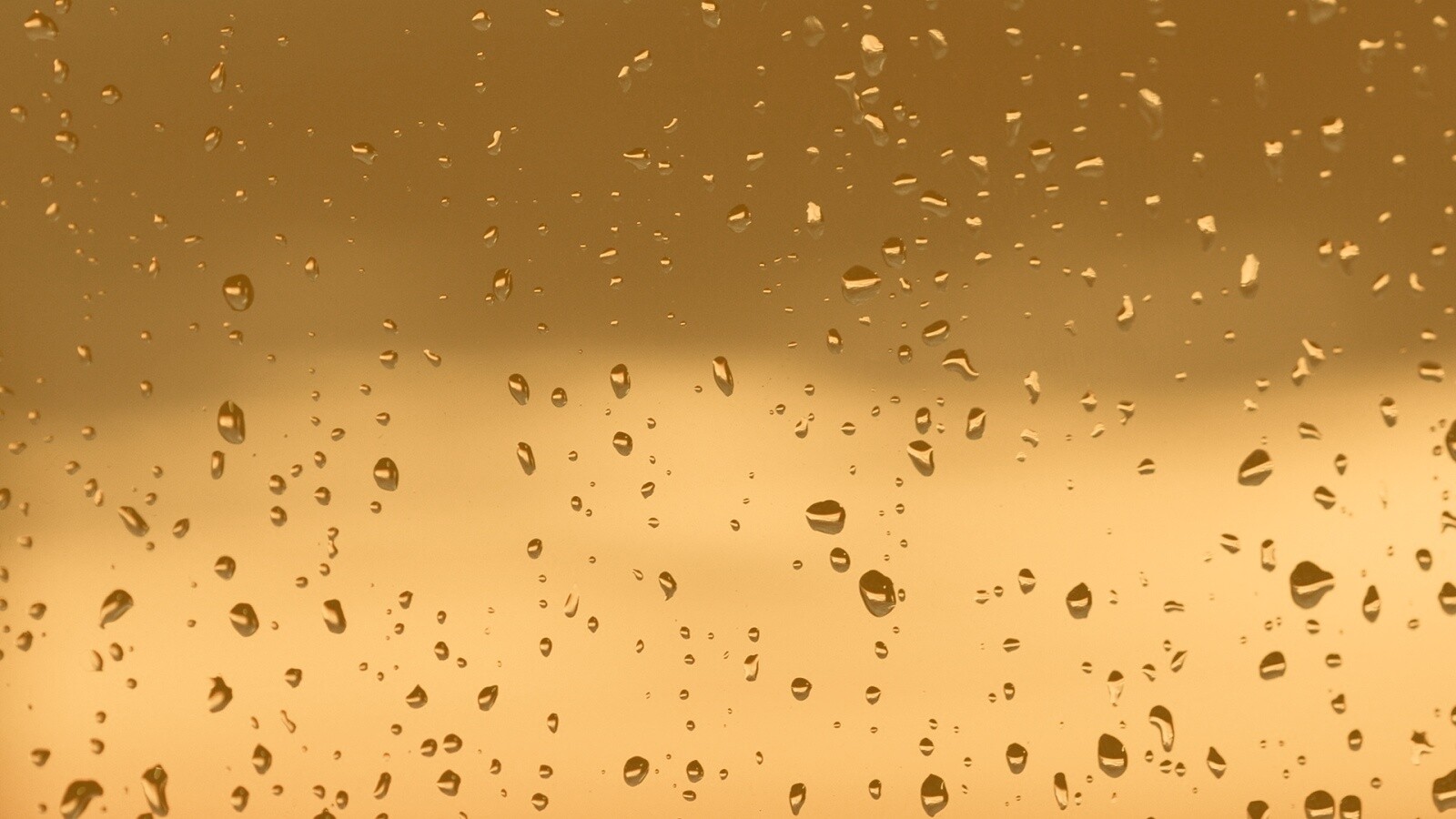 Капли на стекле обои