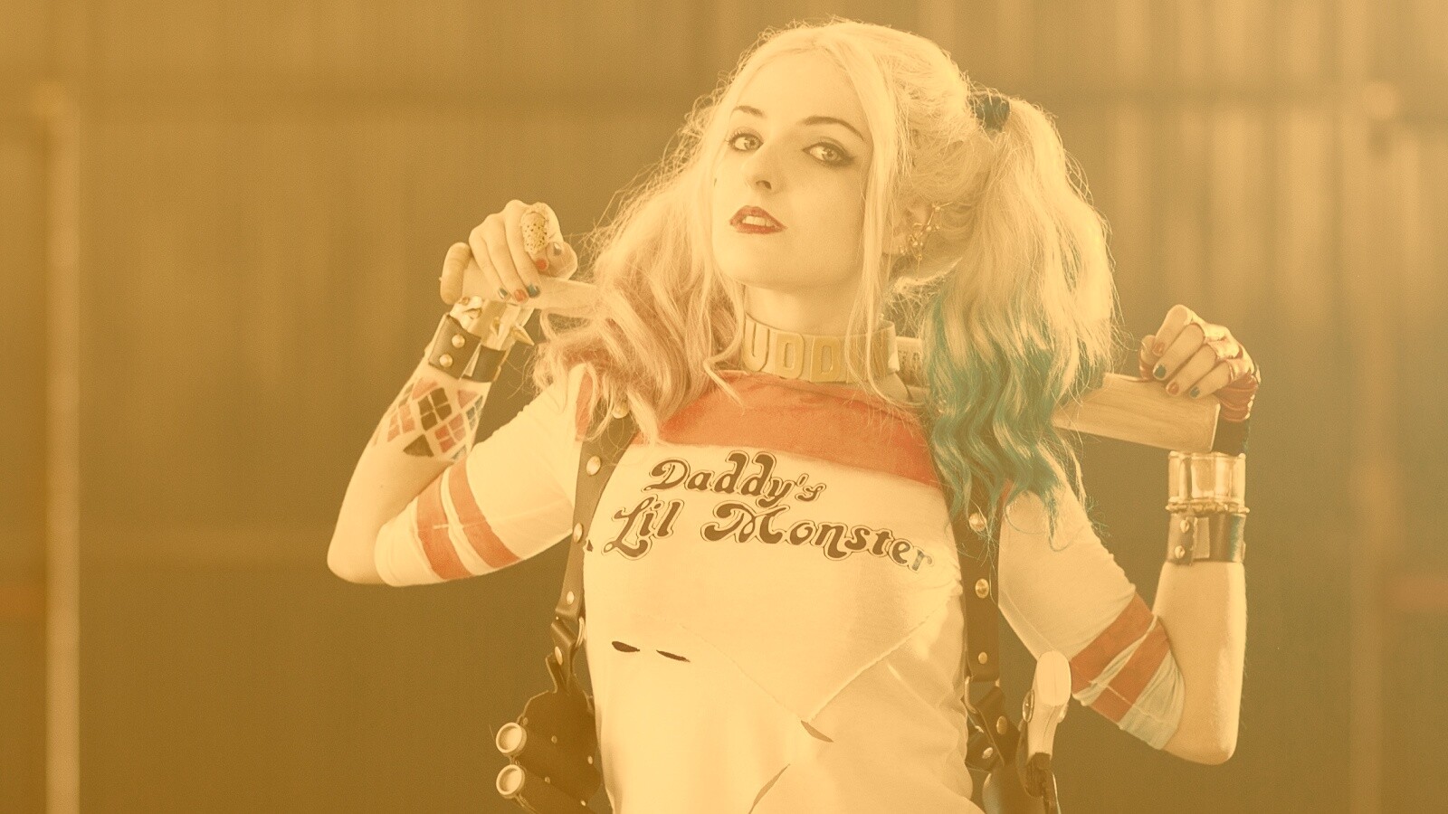 Daddy's lil monster обои