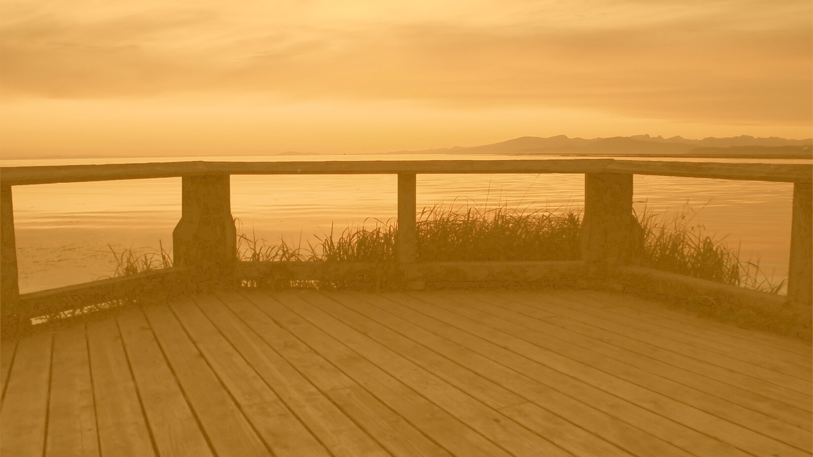 Терасса на море обои