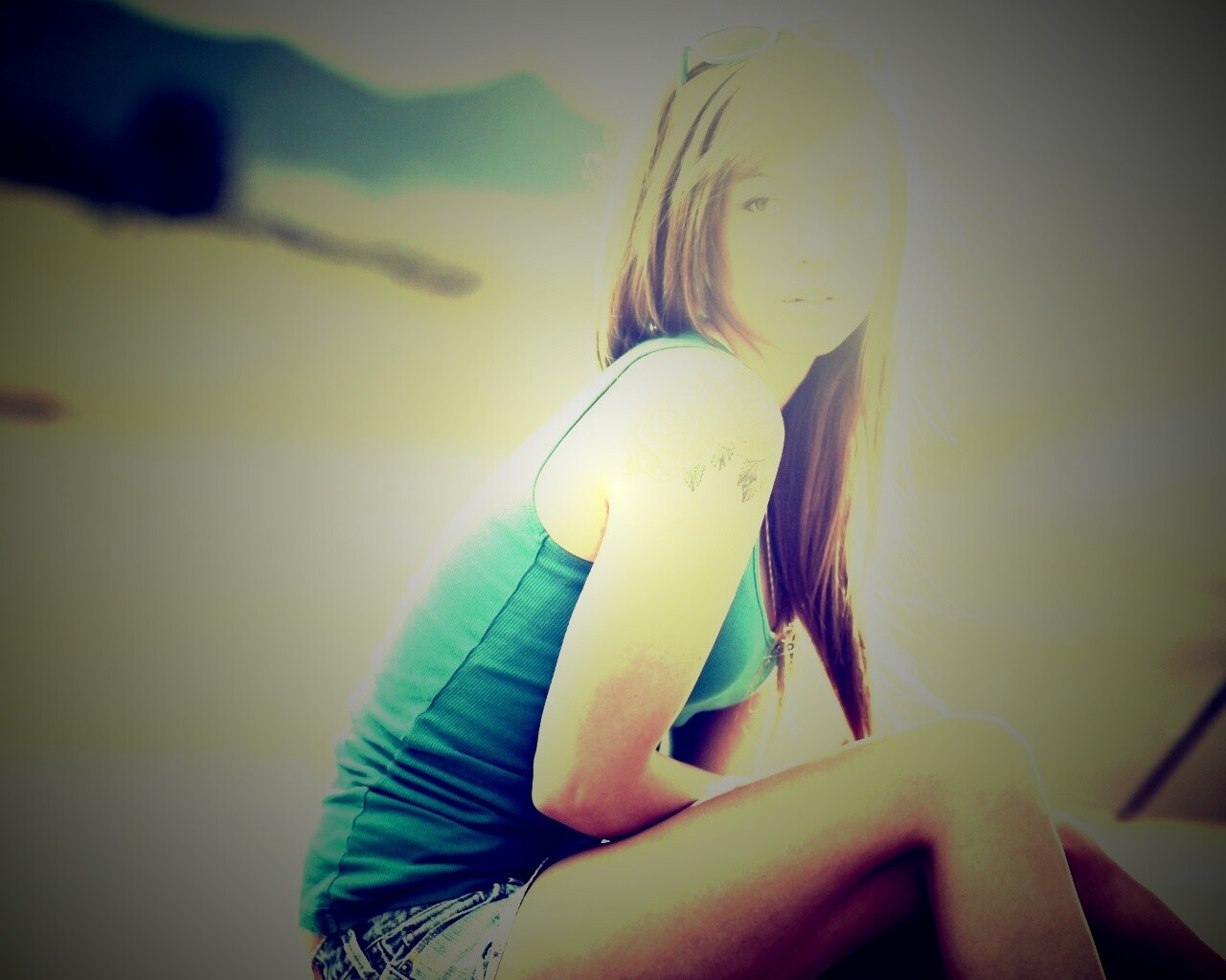 Синяя кофточка обои