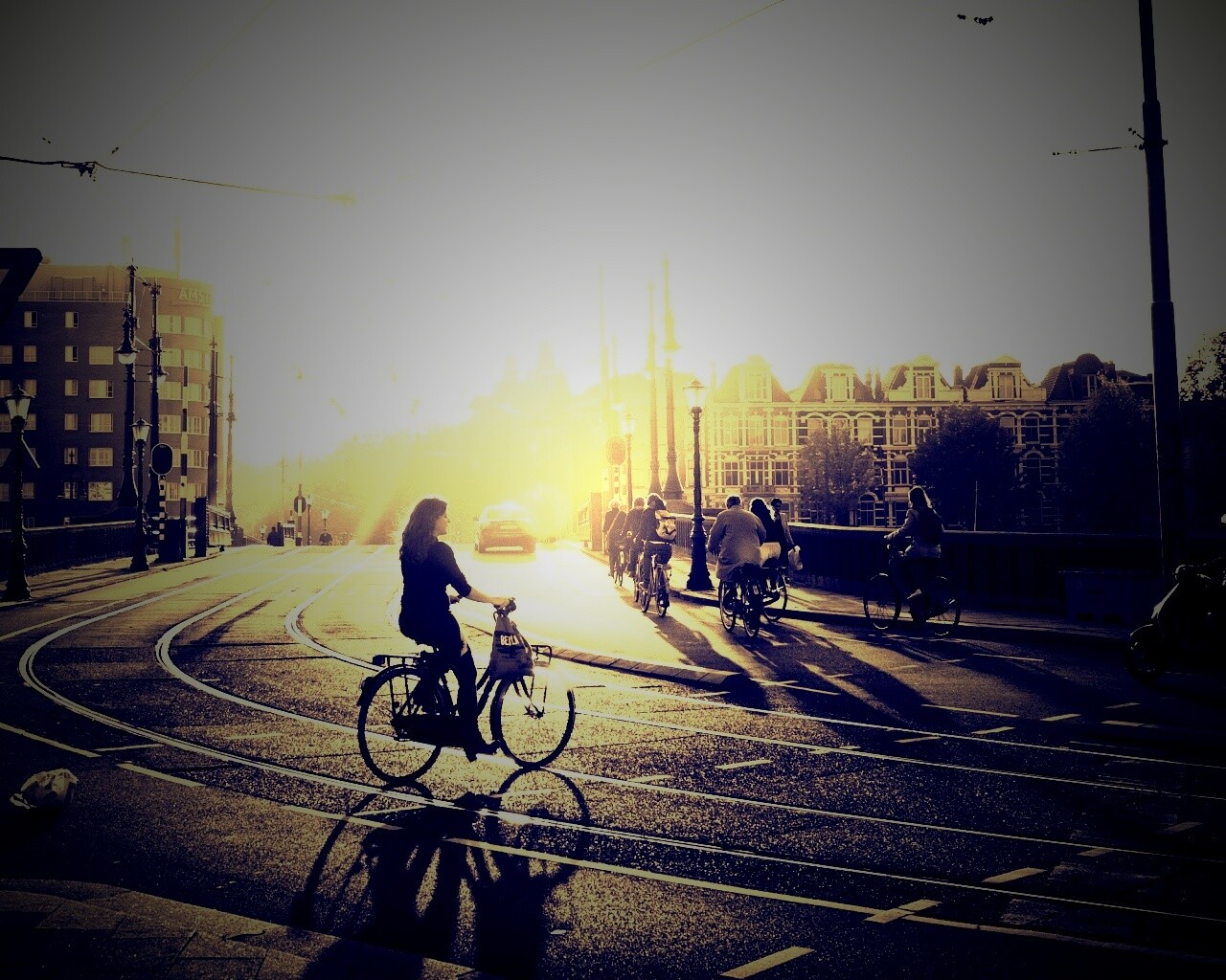 Утро в европейском городе обои