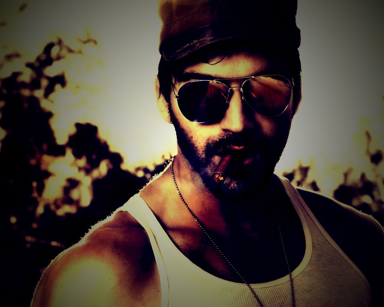 Суровый парень с сигарой обои