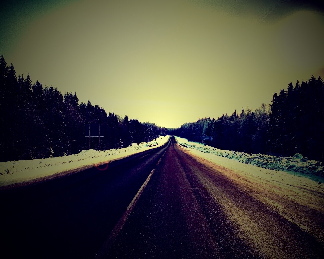 Дальняя дорога зимой обои