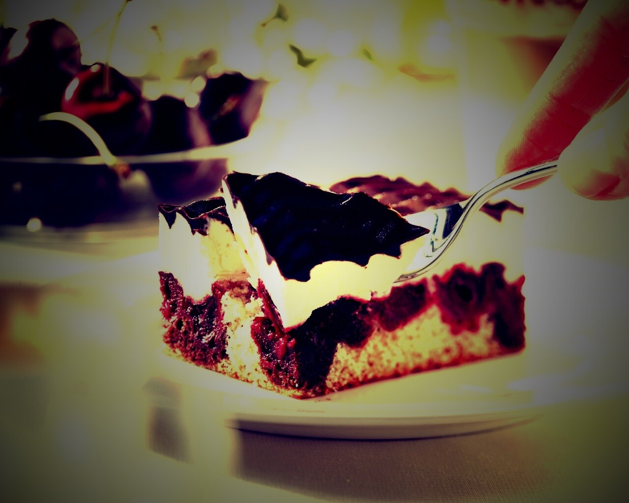 Вишневое пирожное обои