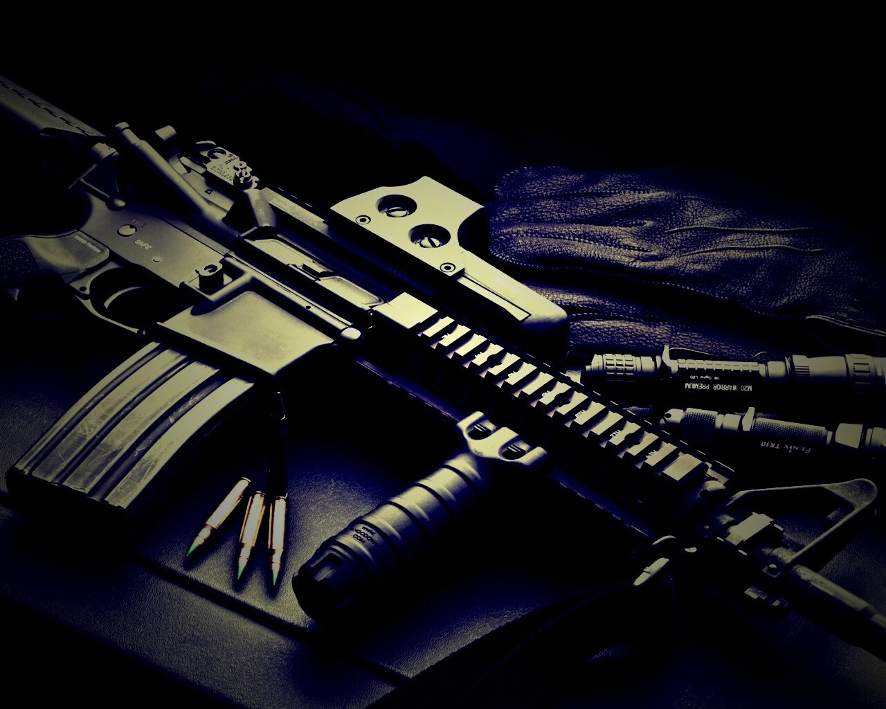 Черный автомат обои