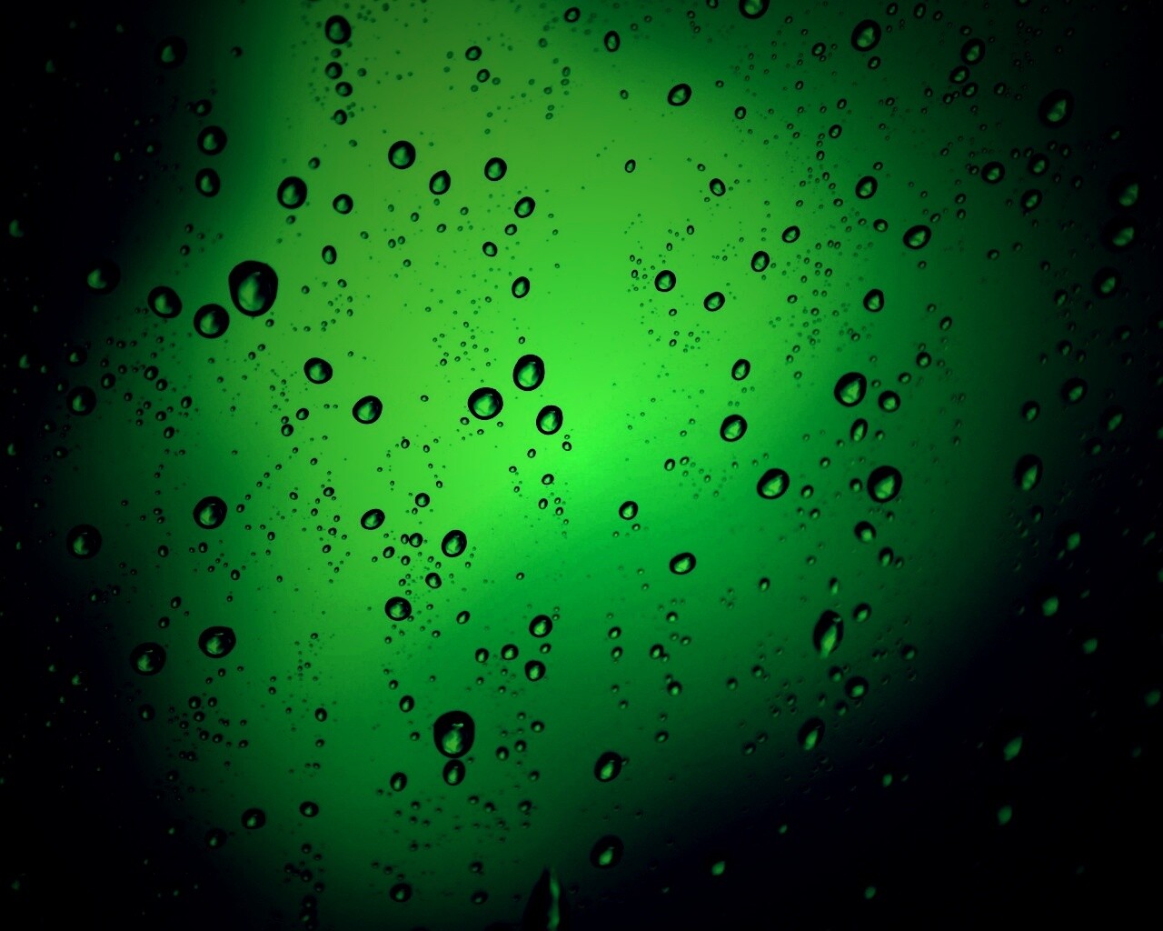 Обои капель дождя на стекле обои