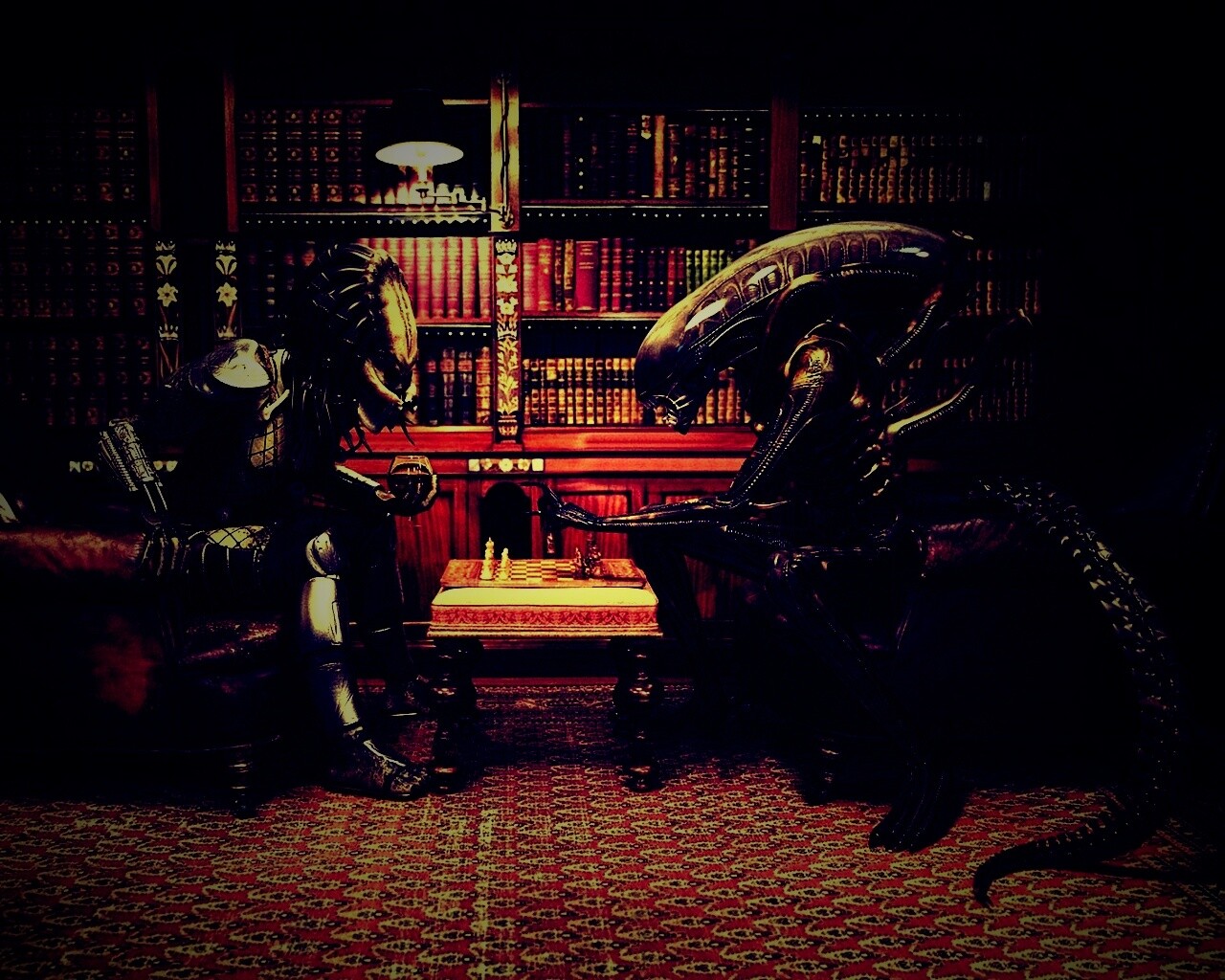 Чужой против хищника в шахматы обои