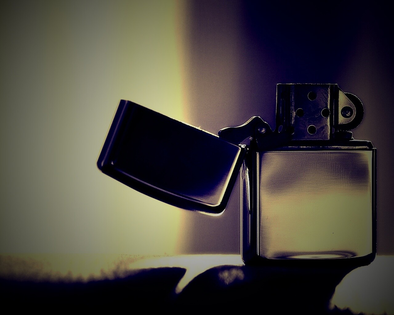 Зажигалка обои