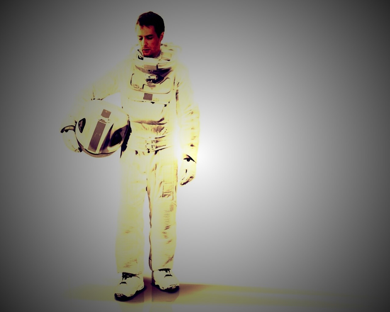 Луна 2012 обои