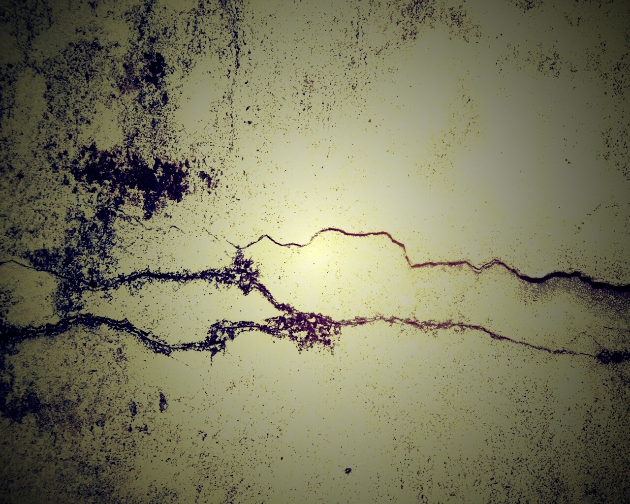 Растрескавшаяся стена обои